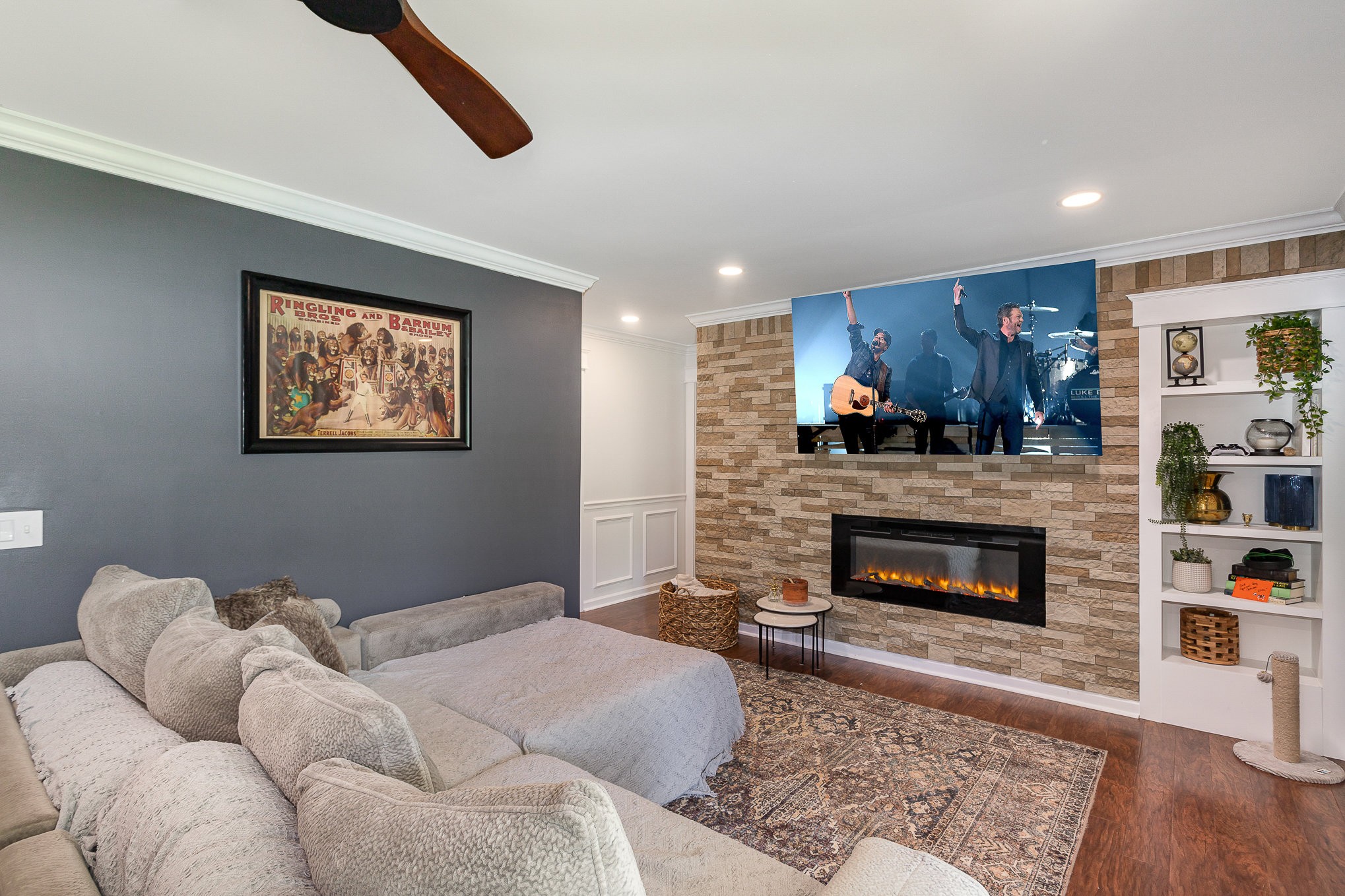 1507 Jewell Dr