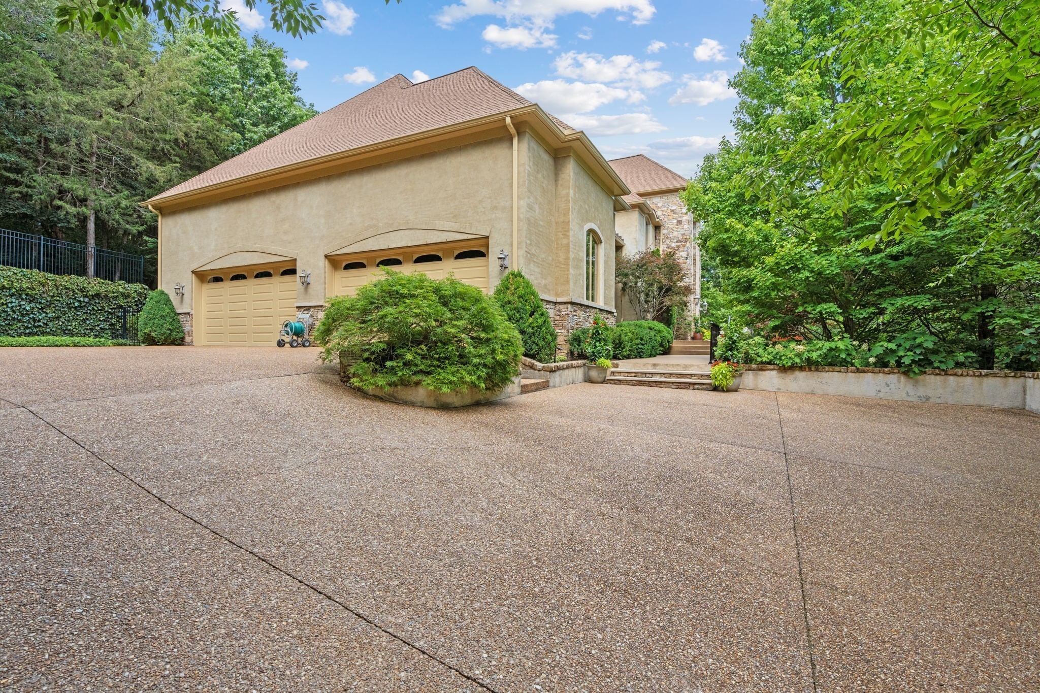 26 Bancroft Pl