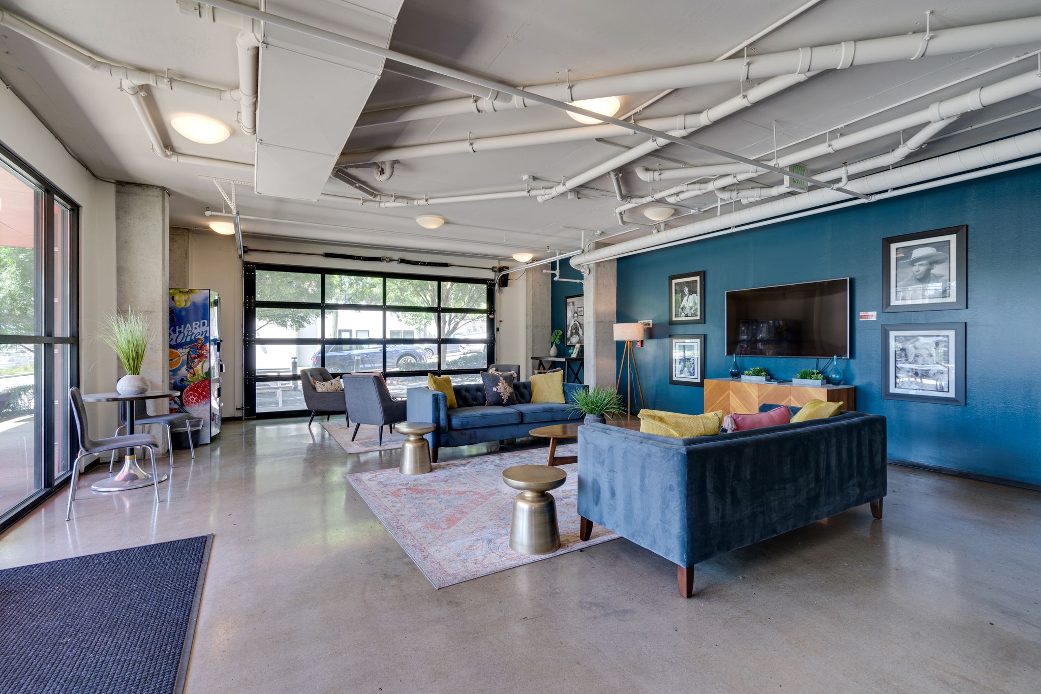 1900 12th Ave, S Unit: 319