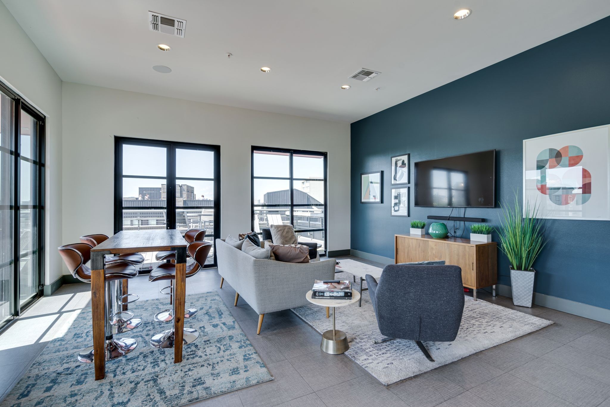 1900 12th Ave, S Unit: 319