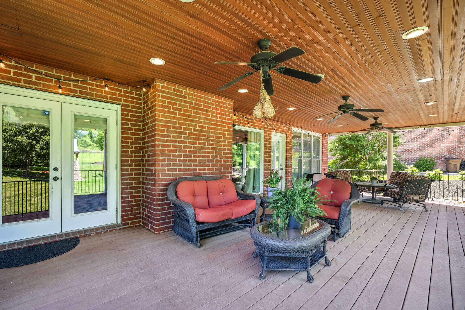 9045 Lochmere Ct