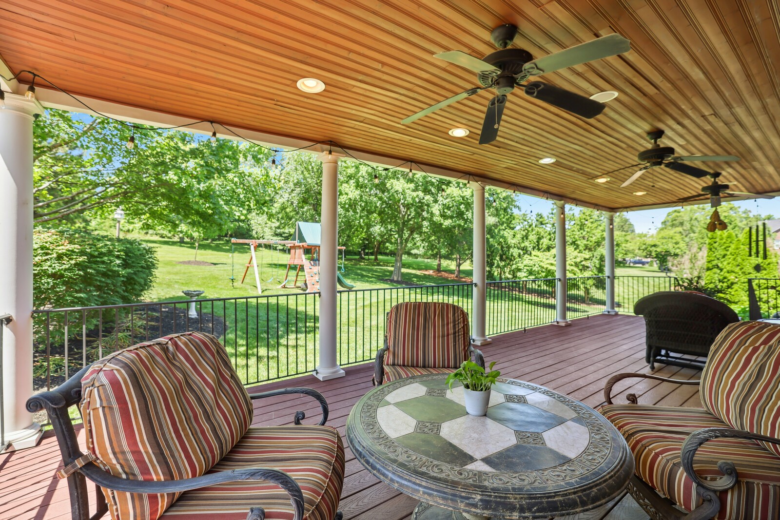 9045 Lochmere Ct