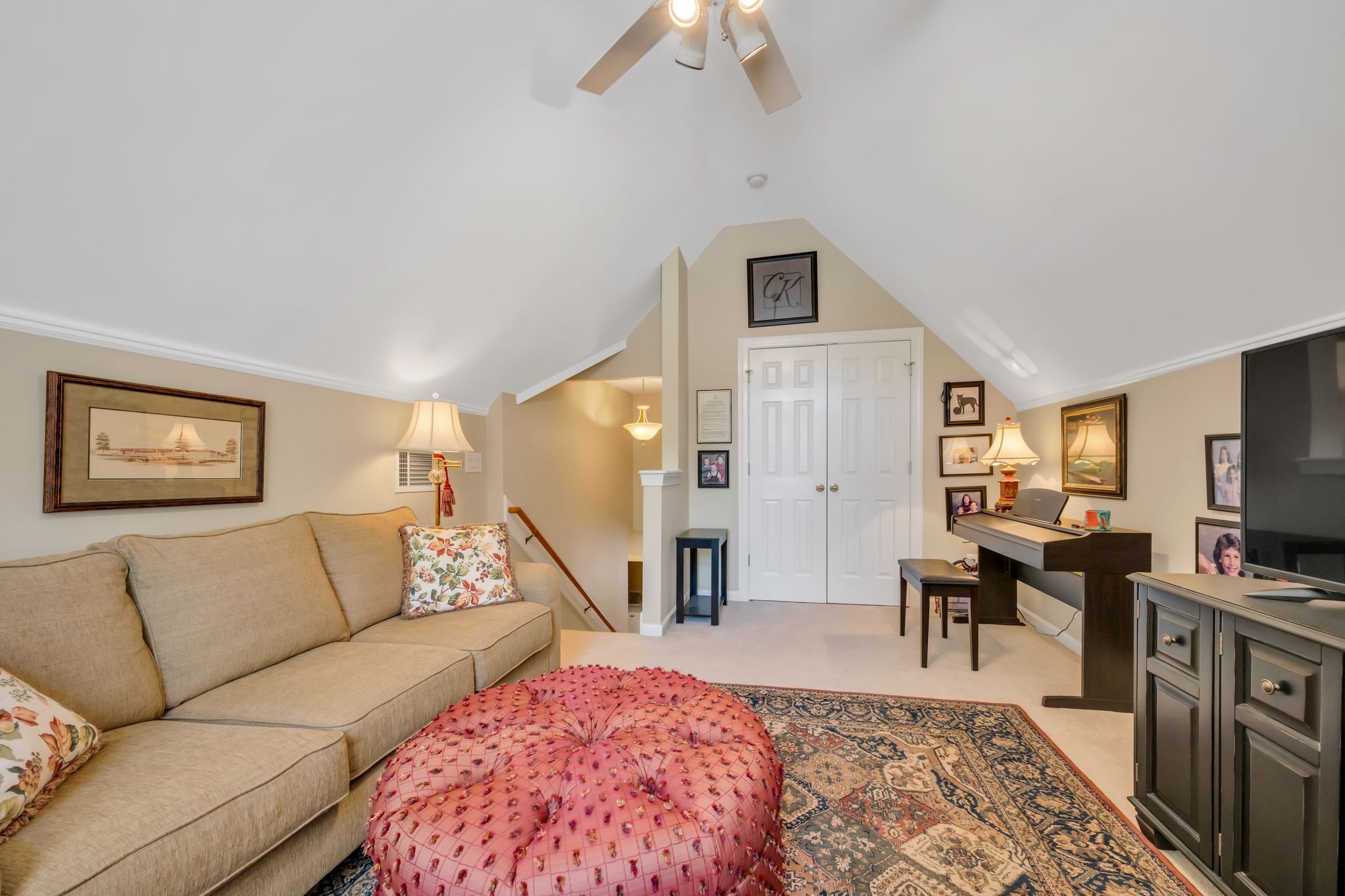 5153 Ravens Glen