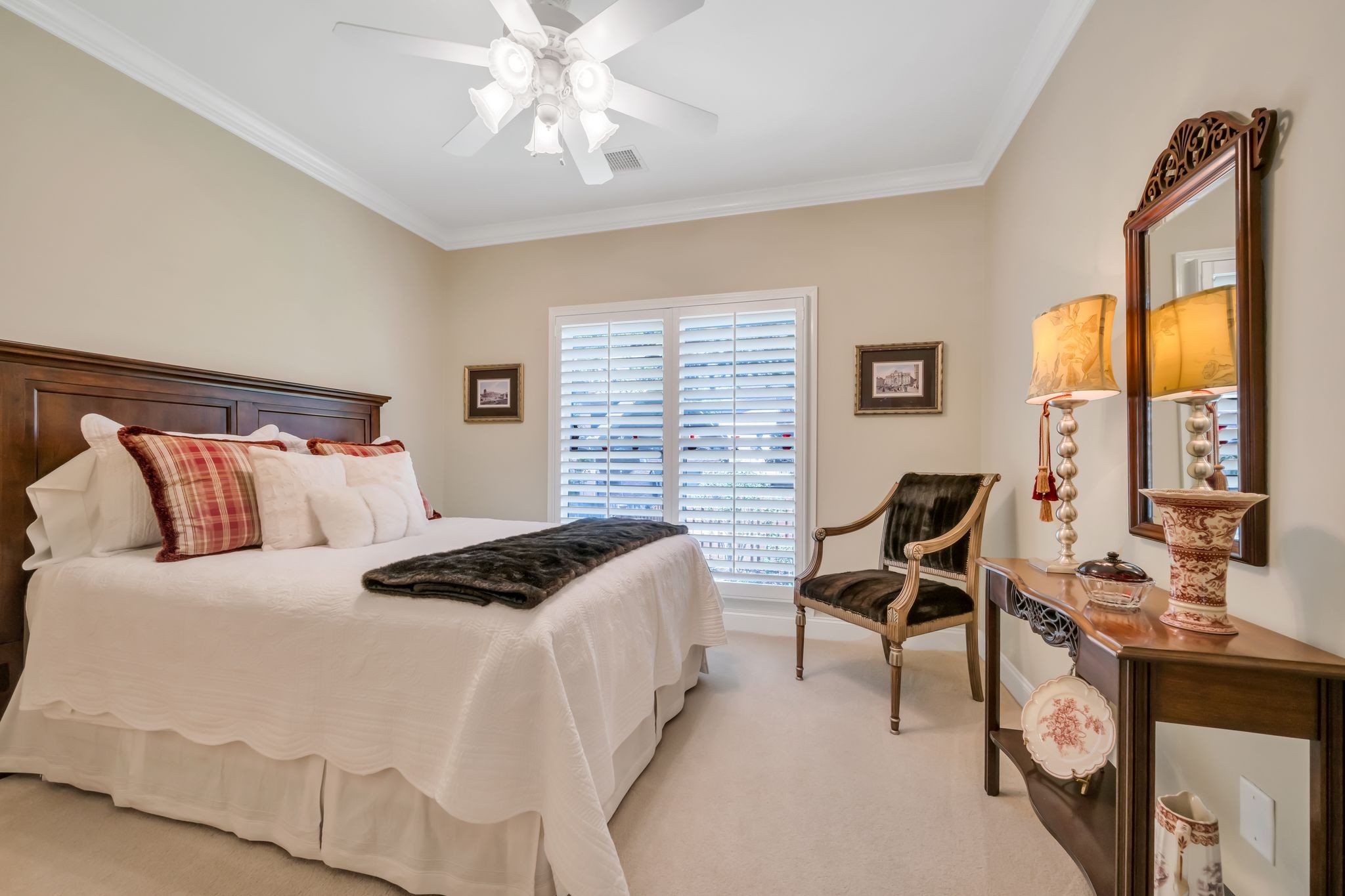5153 Ravens Glen