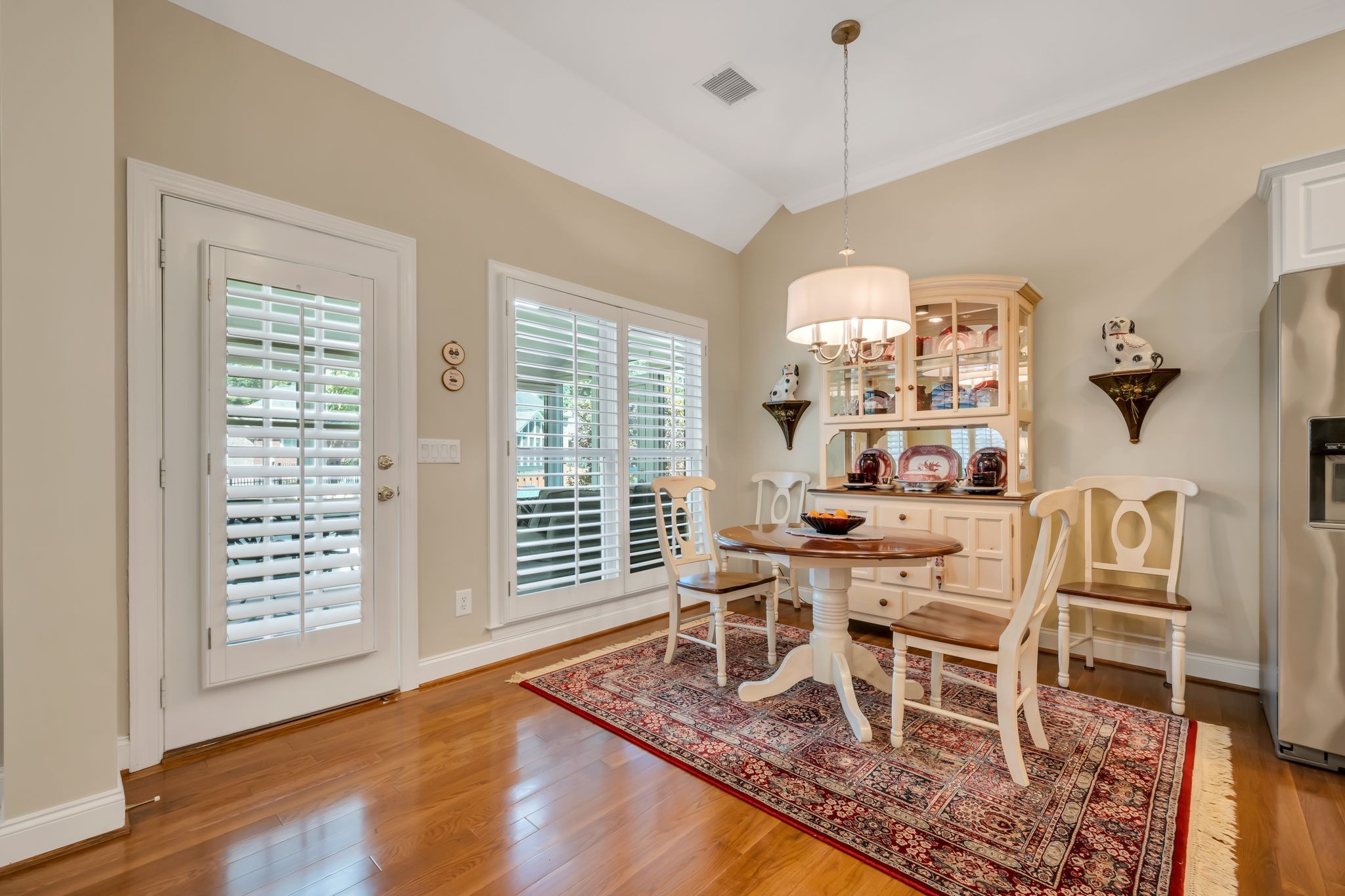 5153 Ravens Glen