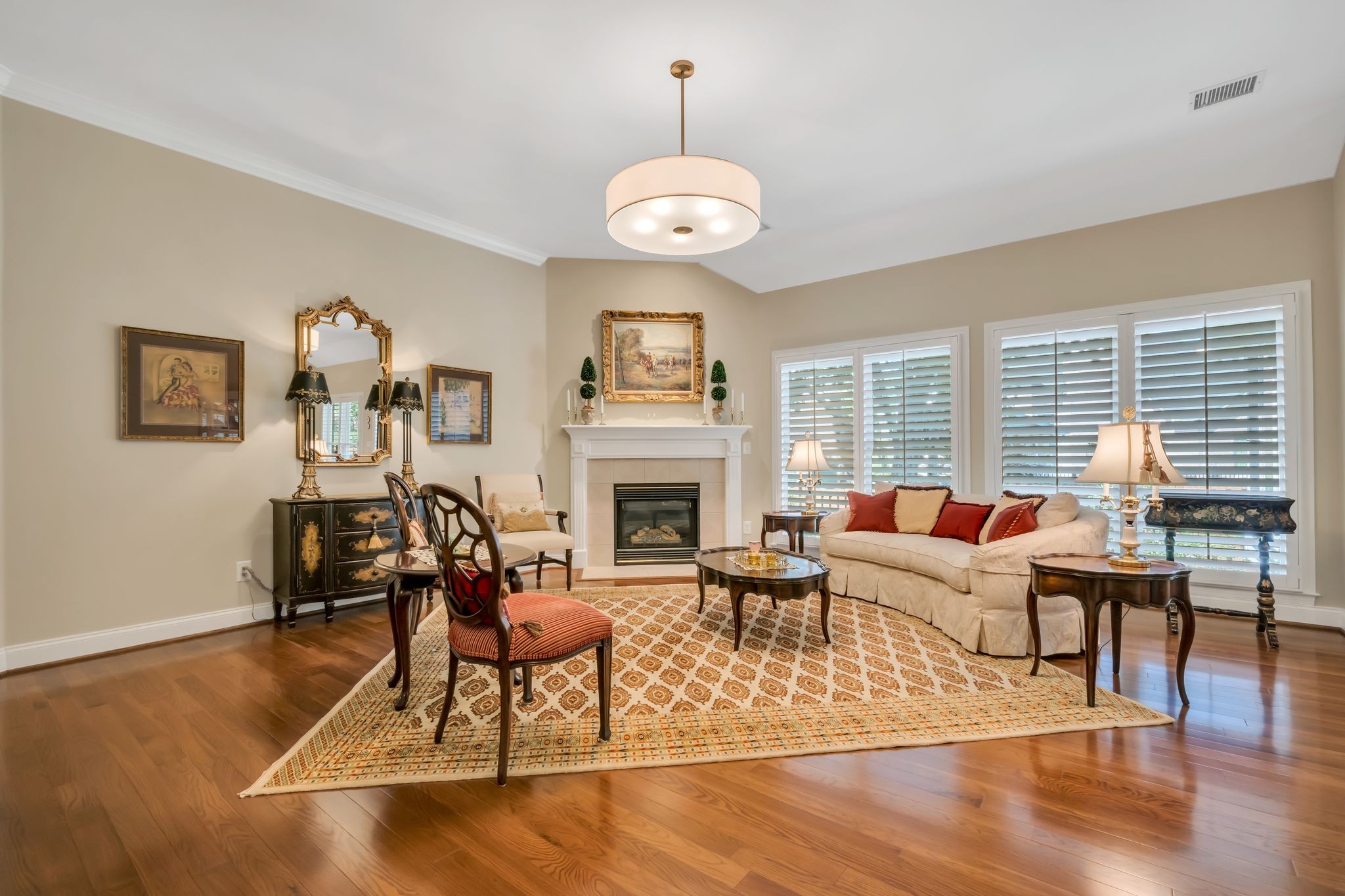 5153 Ravens Glen