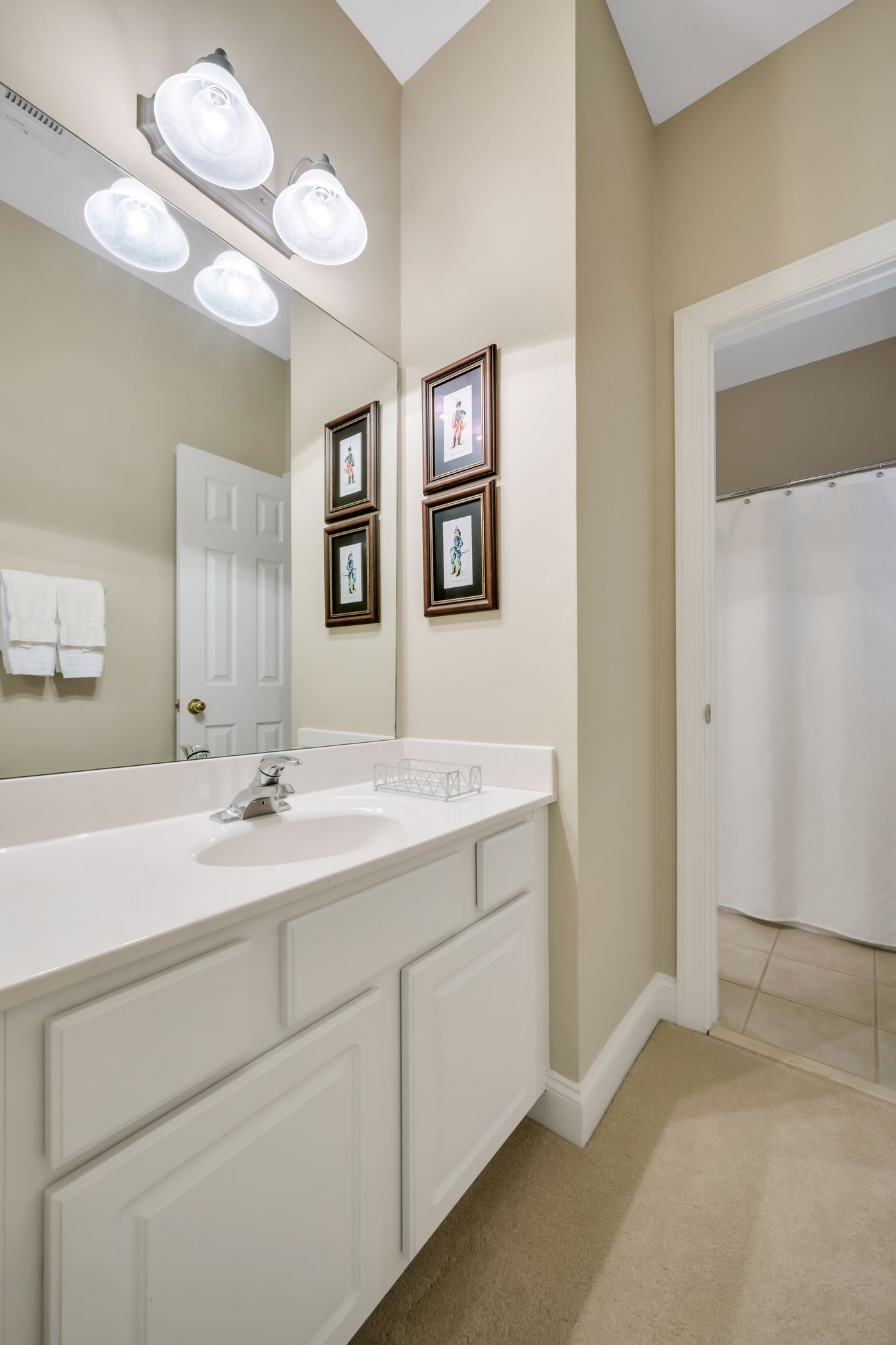5153 Ravens Glen