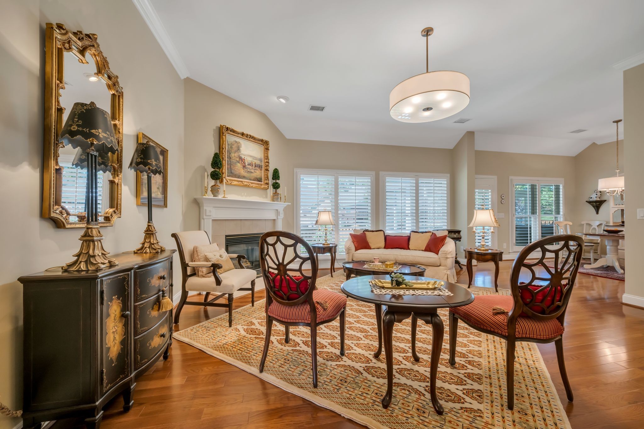5153 Ravens Glen