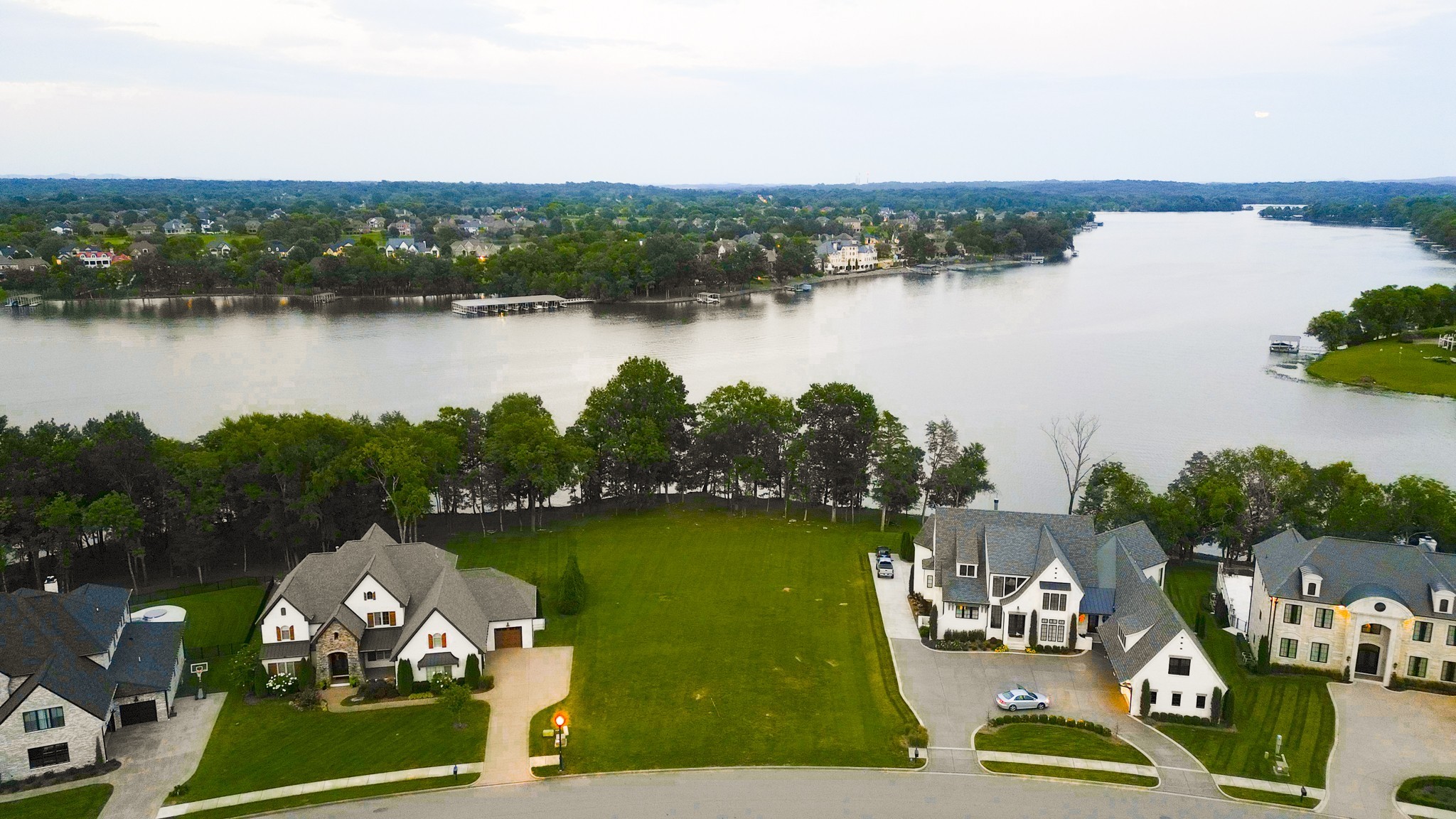 1537 Boardwalk Pl