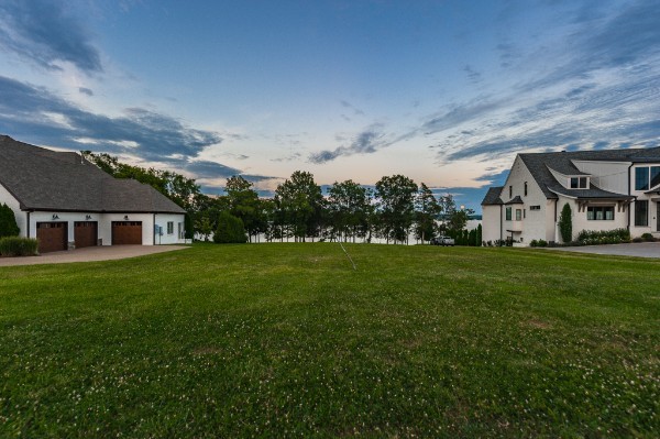 1537 Boardwalk Pl