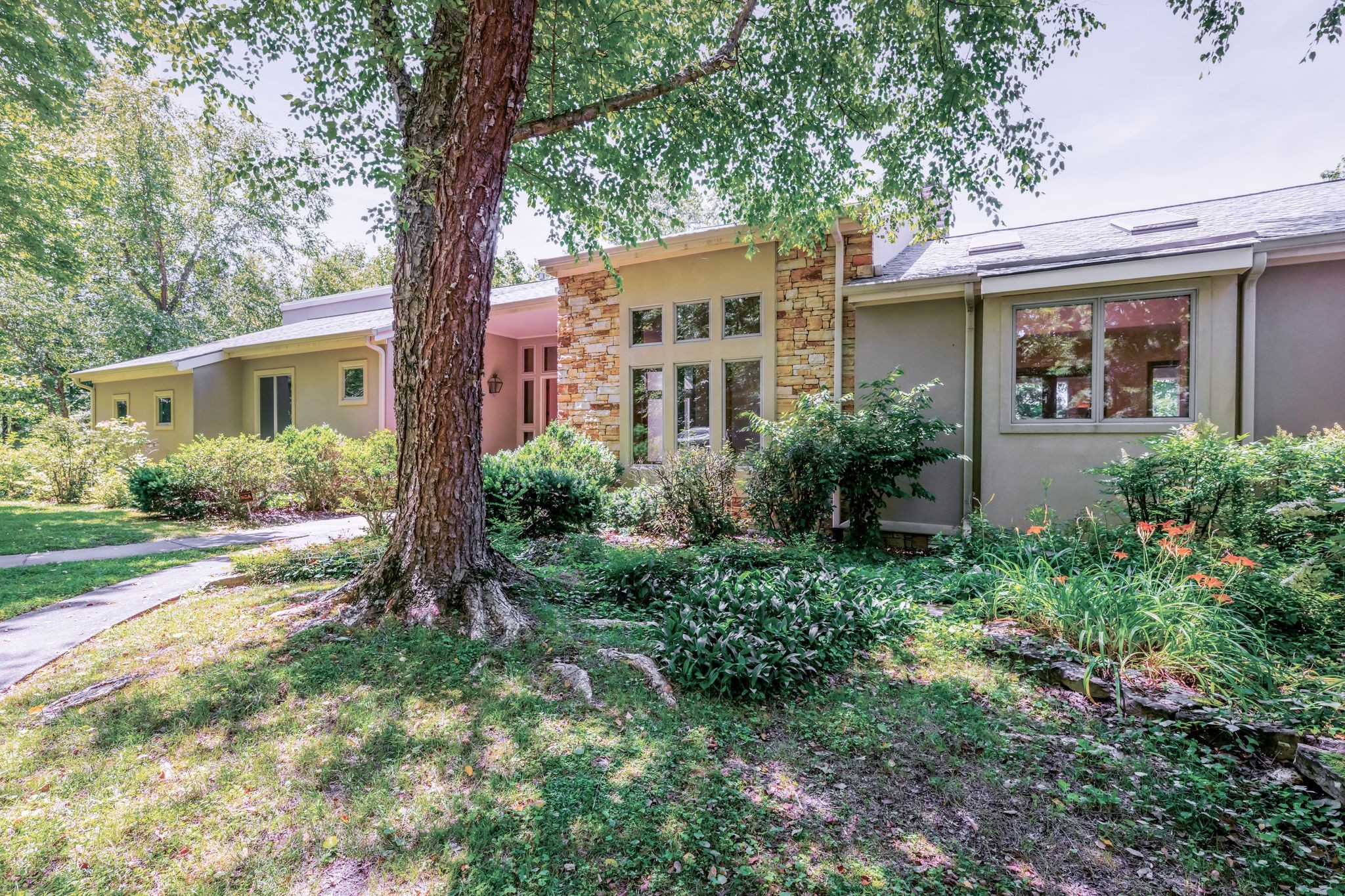 7600 Chipmunk Ln