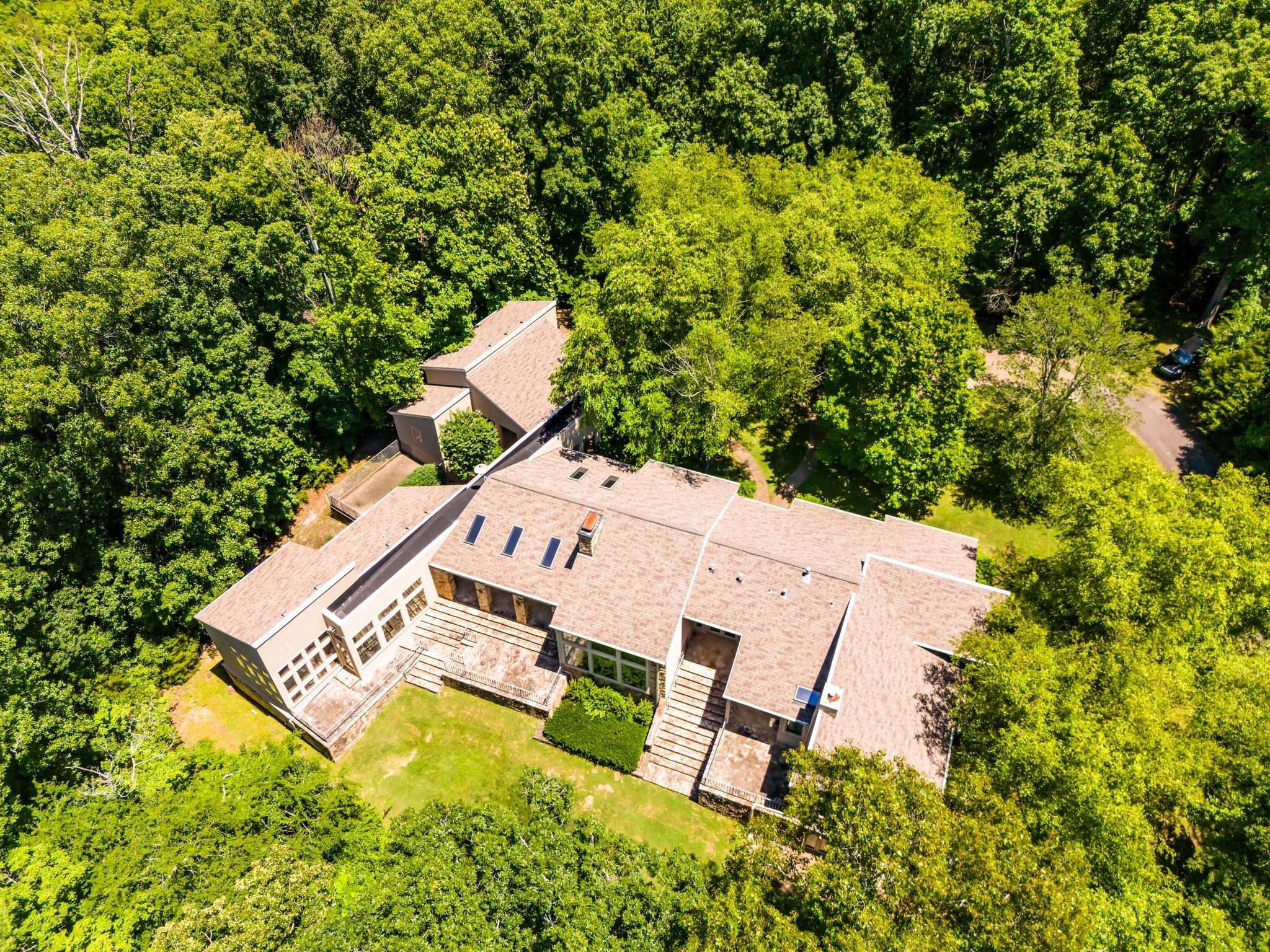 7600 Chipmunk Ln