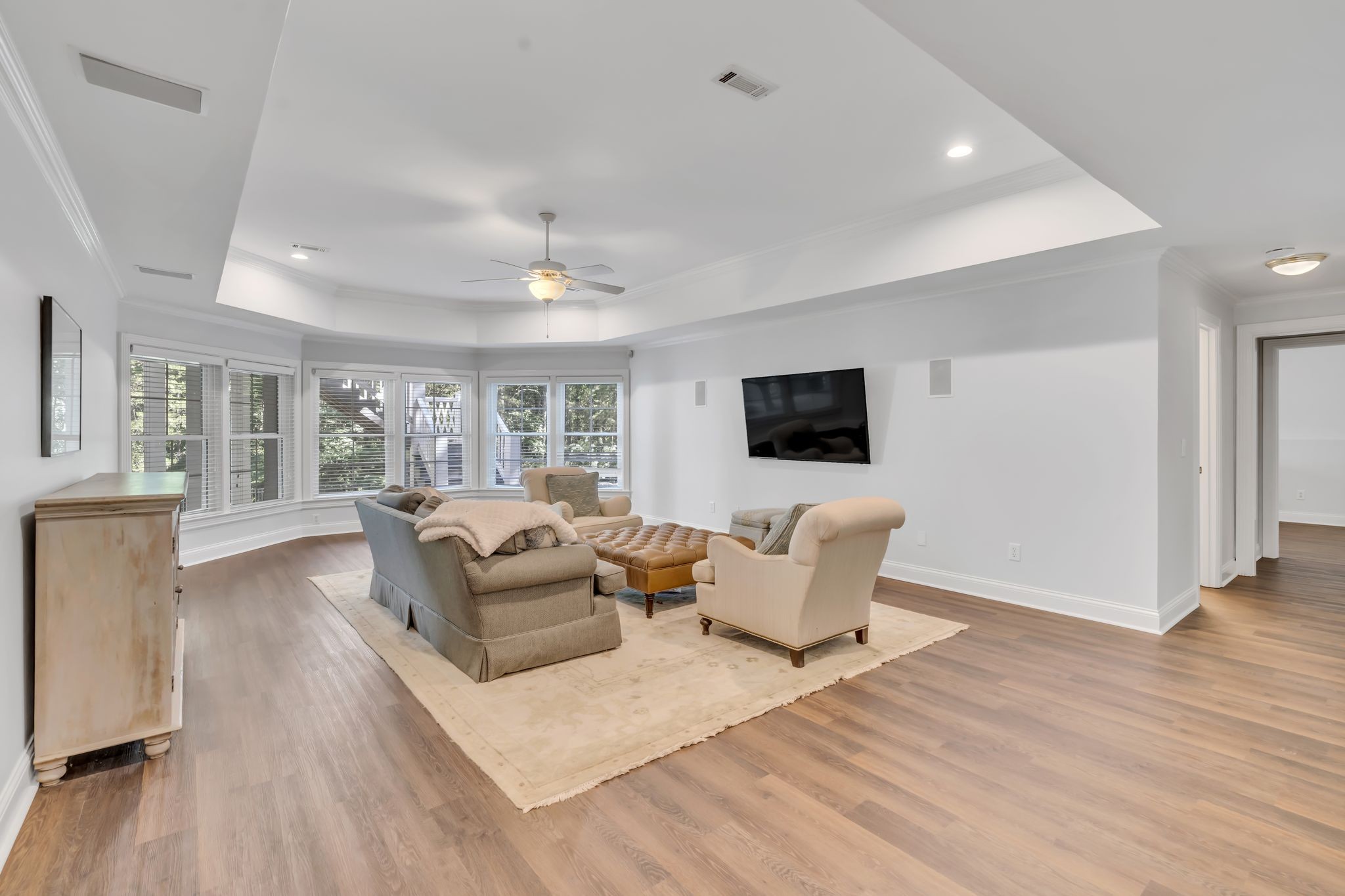 521 Grand Oaks Dr