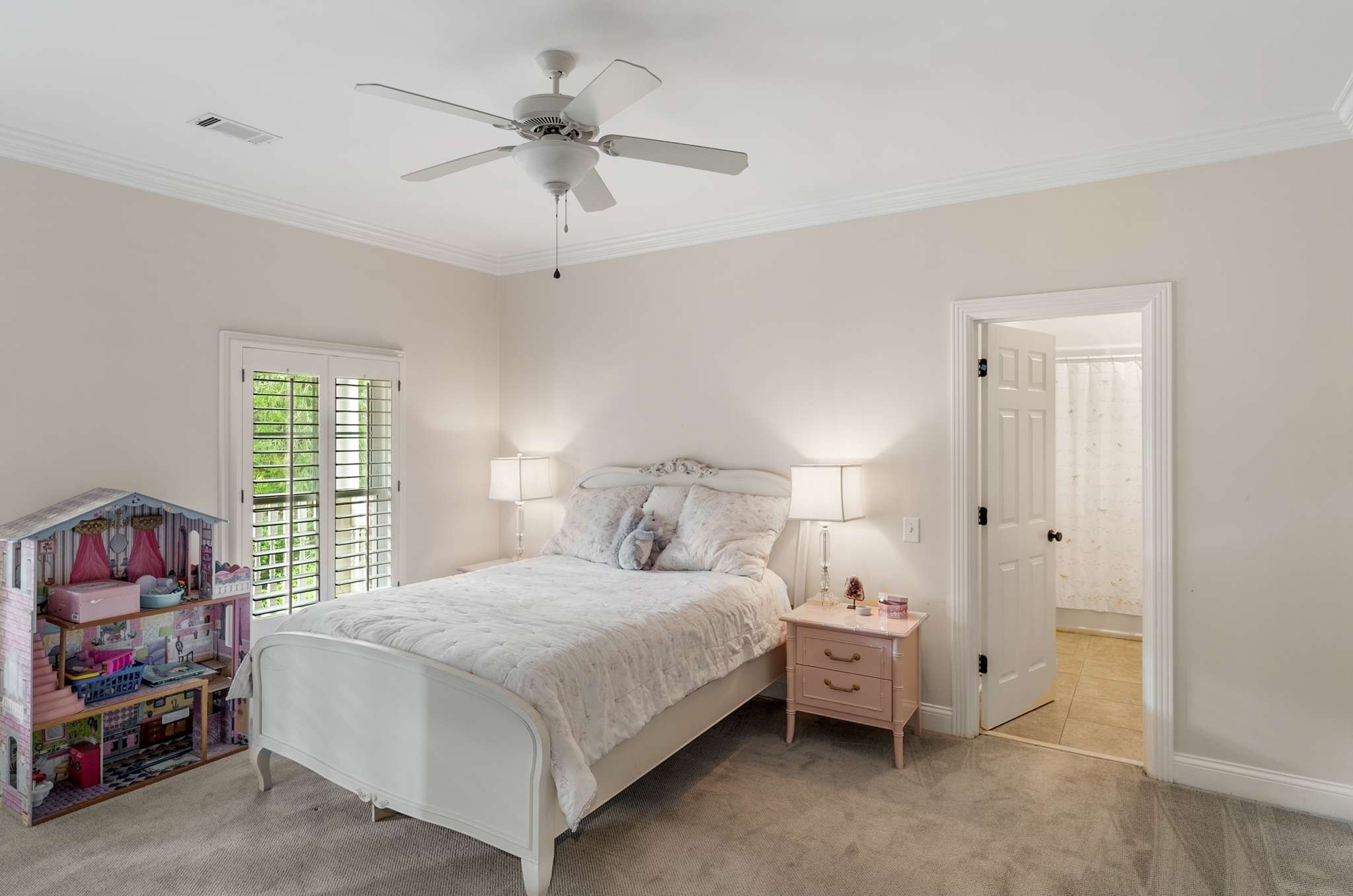 521 Grand Oaks Dr