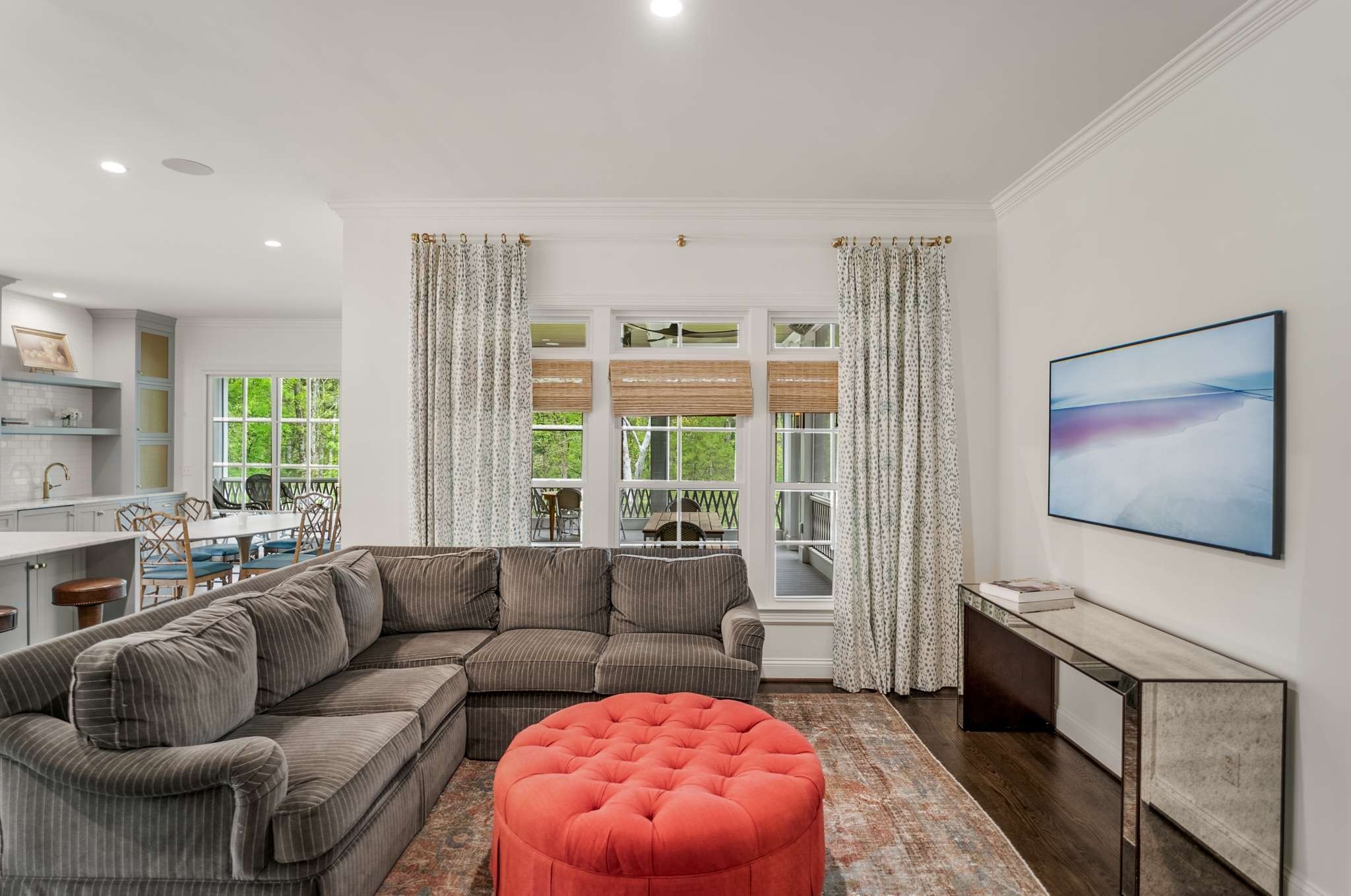 521 Grand Oaks Dr