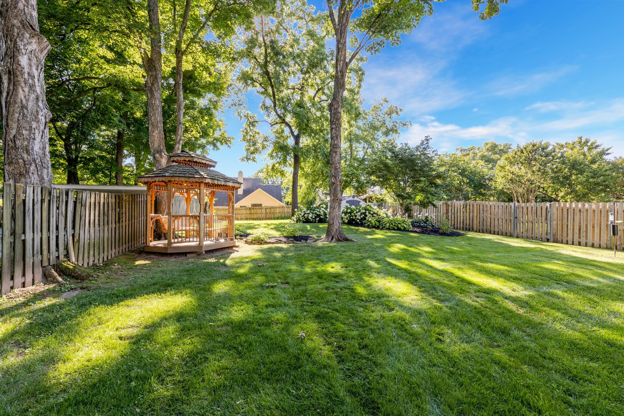 4133 Lealand Ln