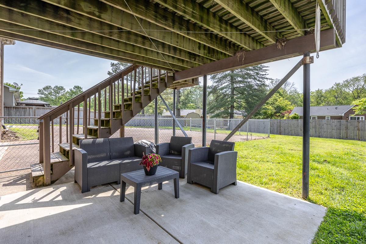 705 Baugh Rd