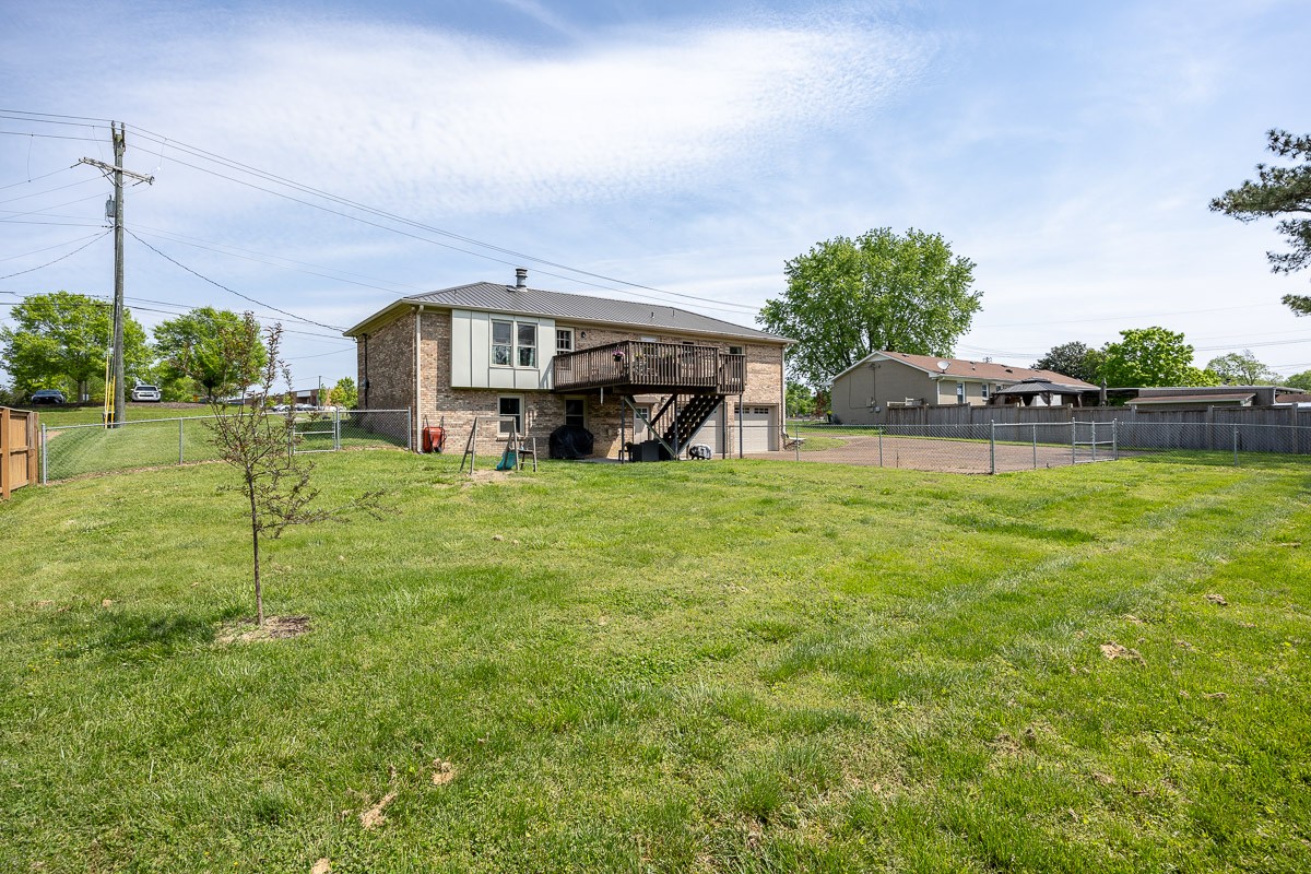 705 Baugh Rd
