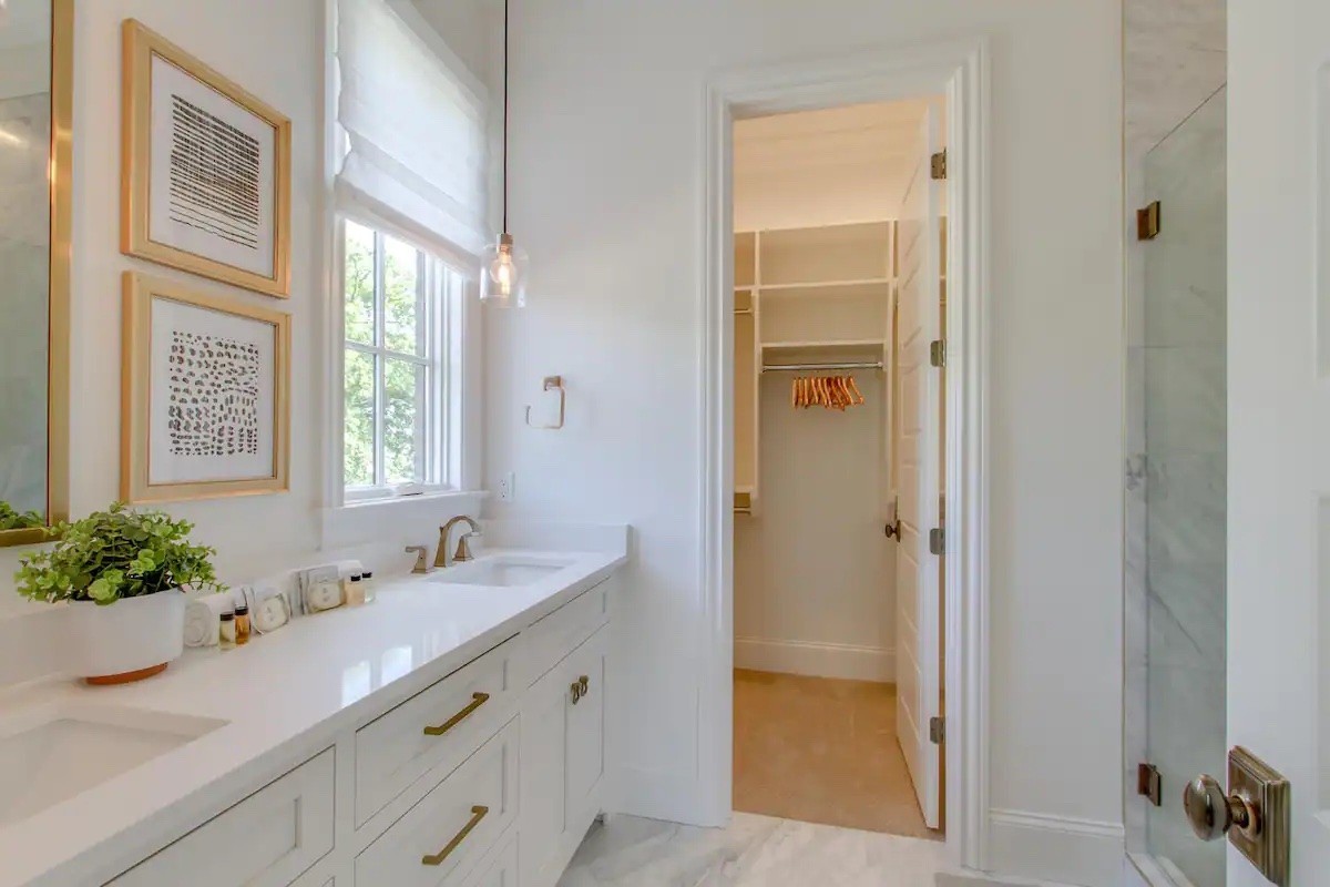 1226 Martin St Unit: #4