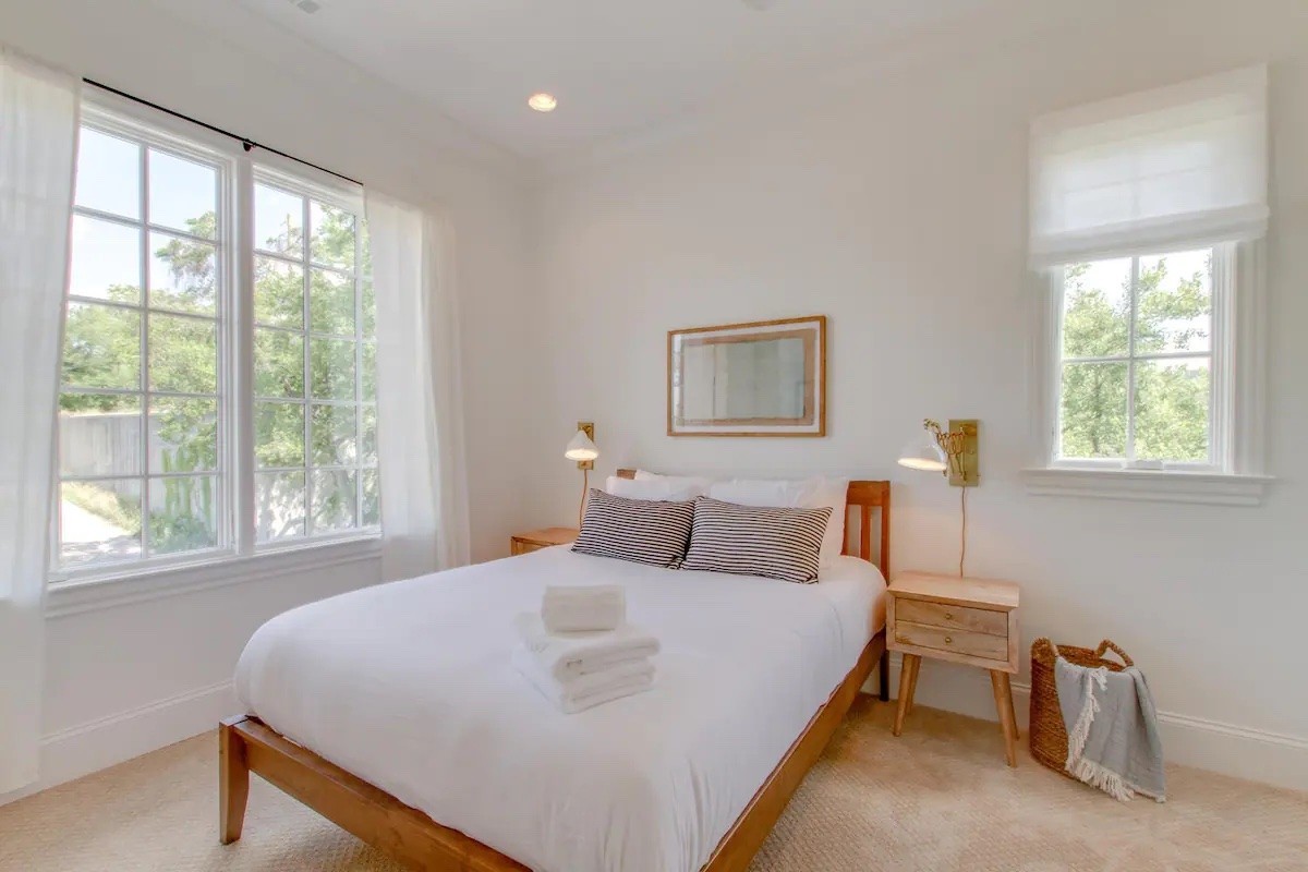 1226 Martin St Unit: #4