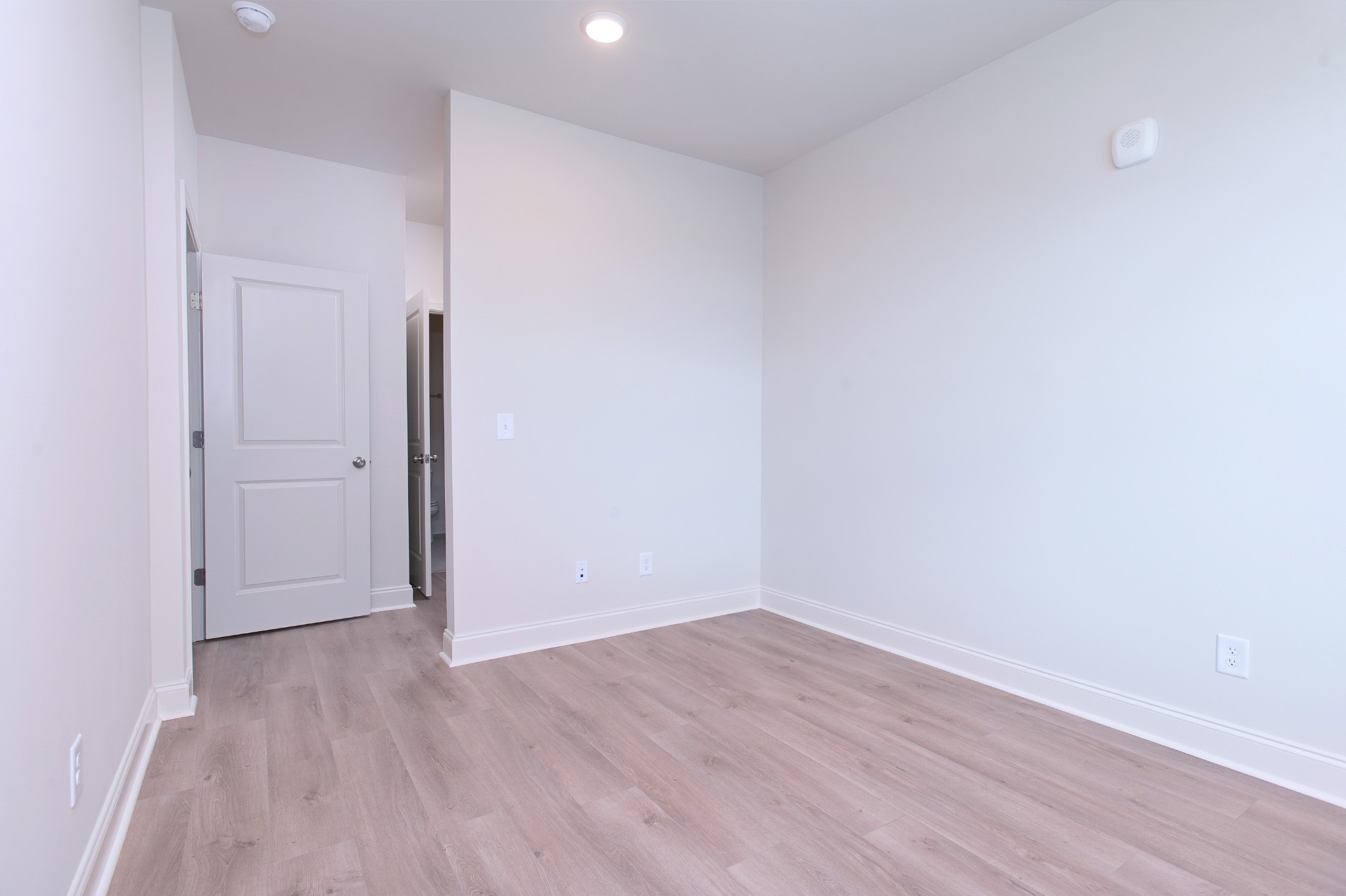 482 Portsdale Dr Unit: 8