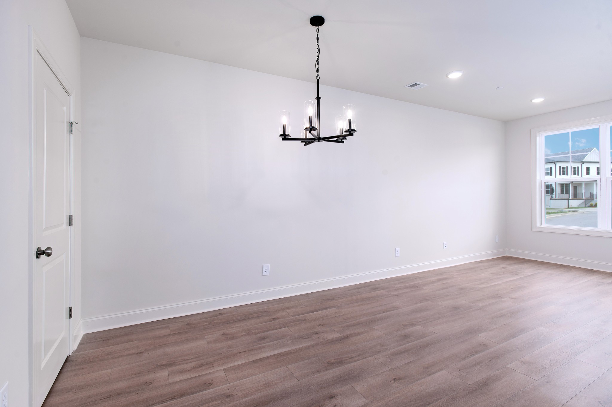 482 Portsdale Dr Unit: 8