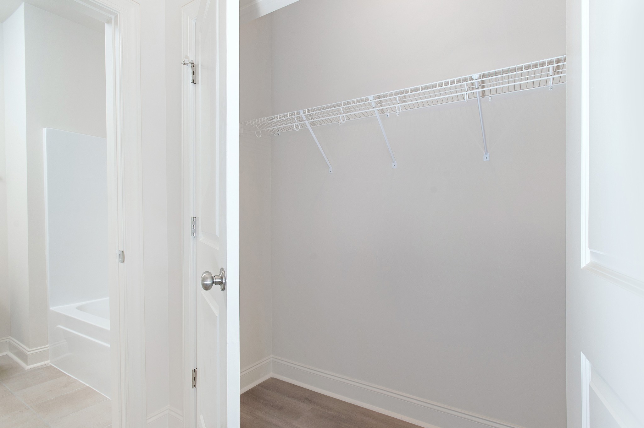 482 Portsdale Dr Unit: 8