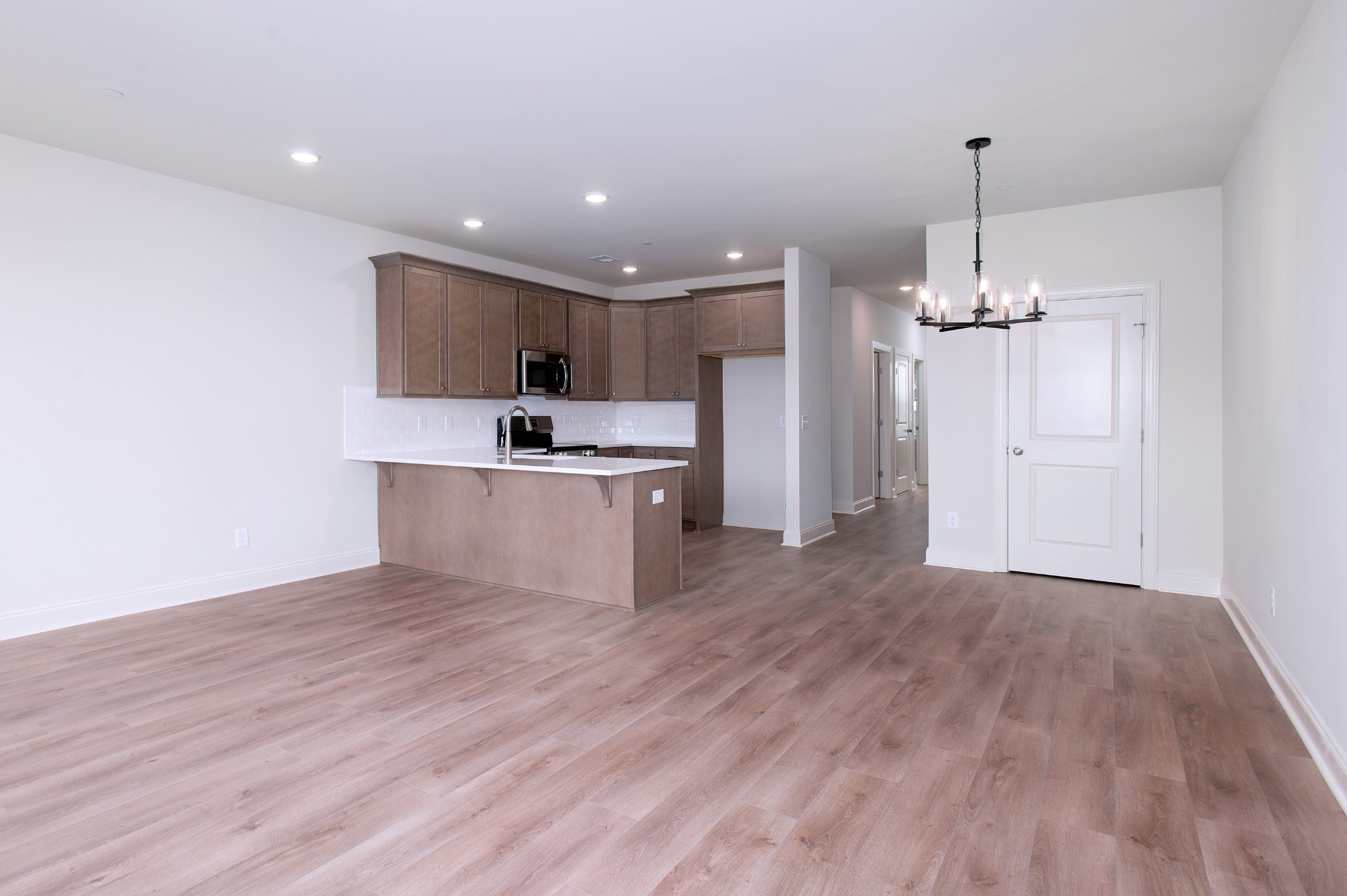 482 Portsdale Dr Unit: 8