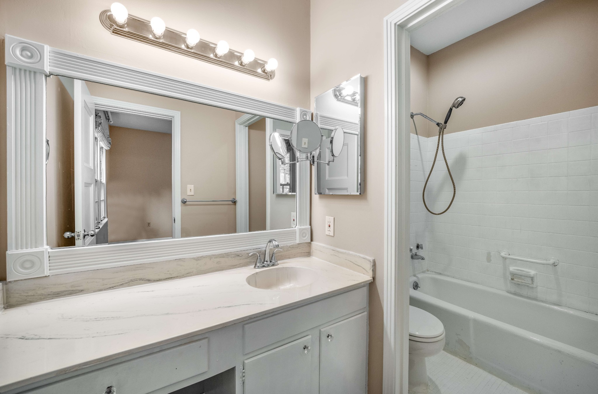 4505 Harding Pike Unit: 164
