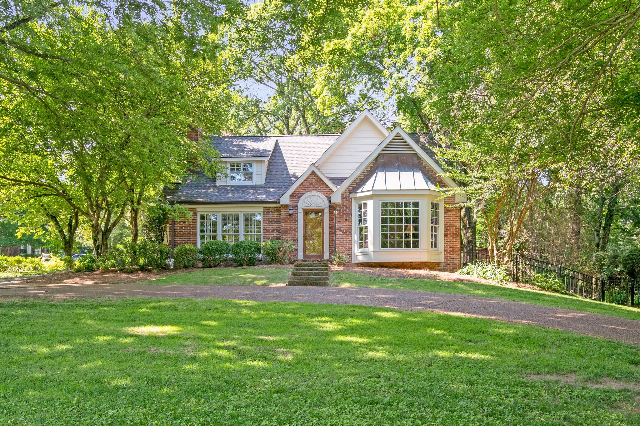 2300 Oxford Rd