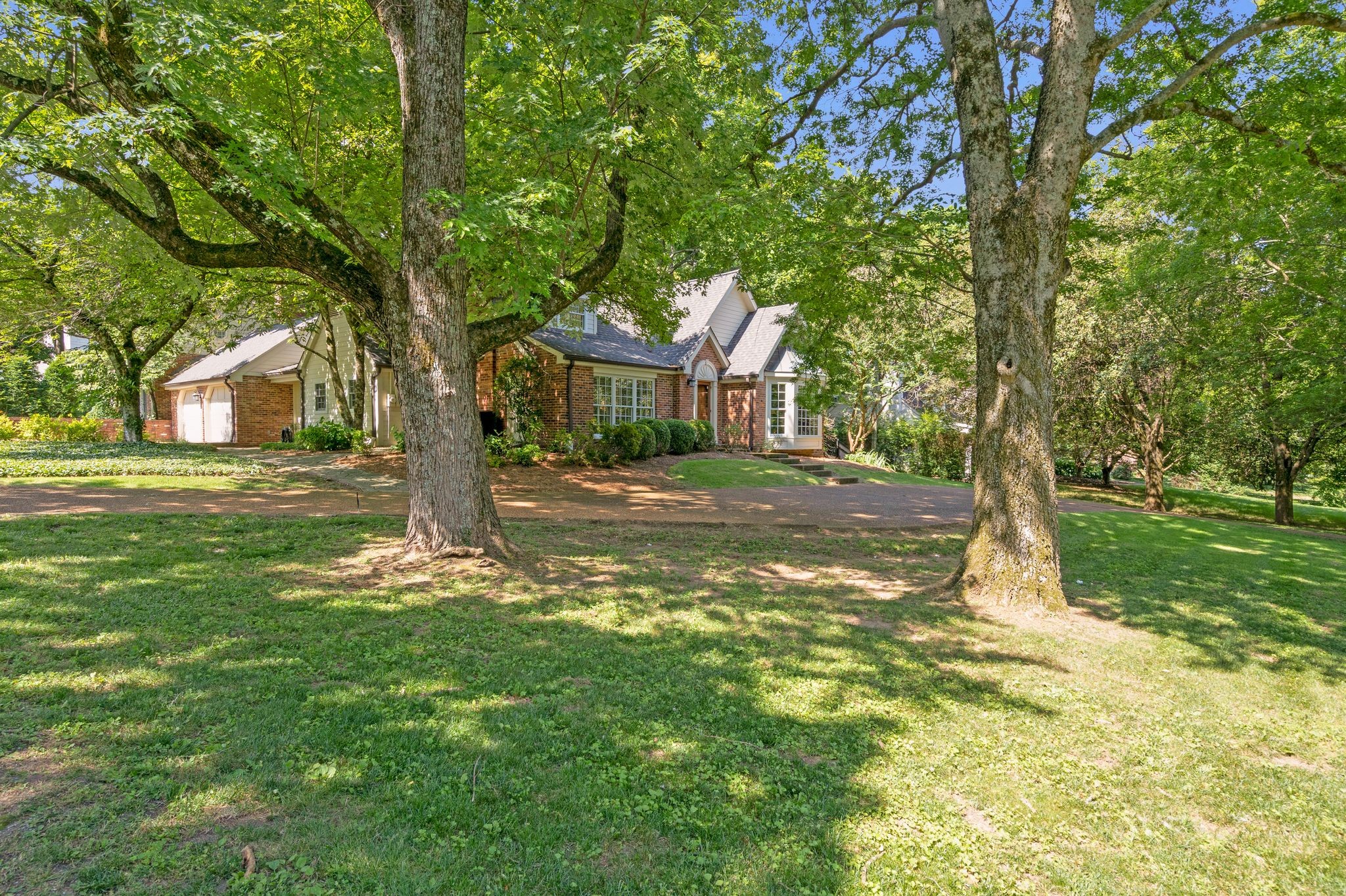 2300 Oxford Rd