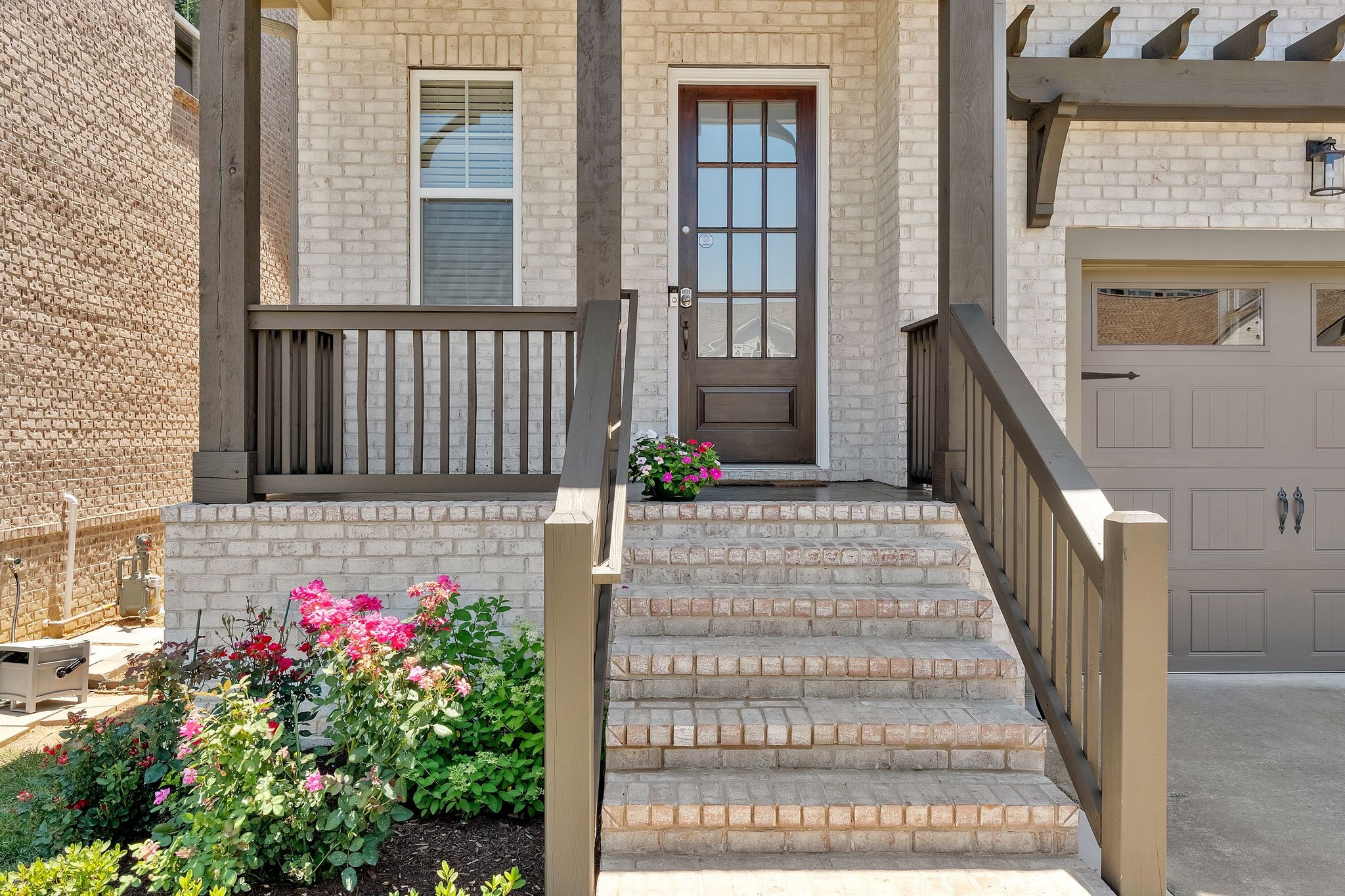 1909B Kimbark Dr