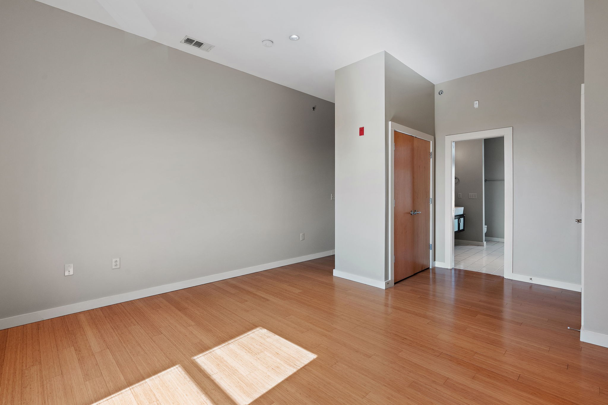 1706 18th Ave, S Unit: 306