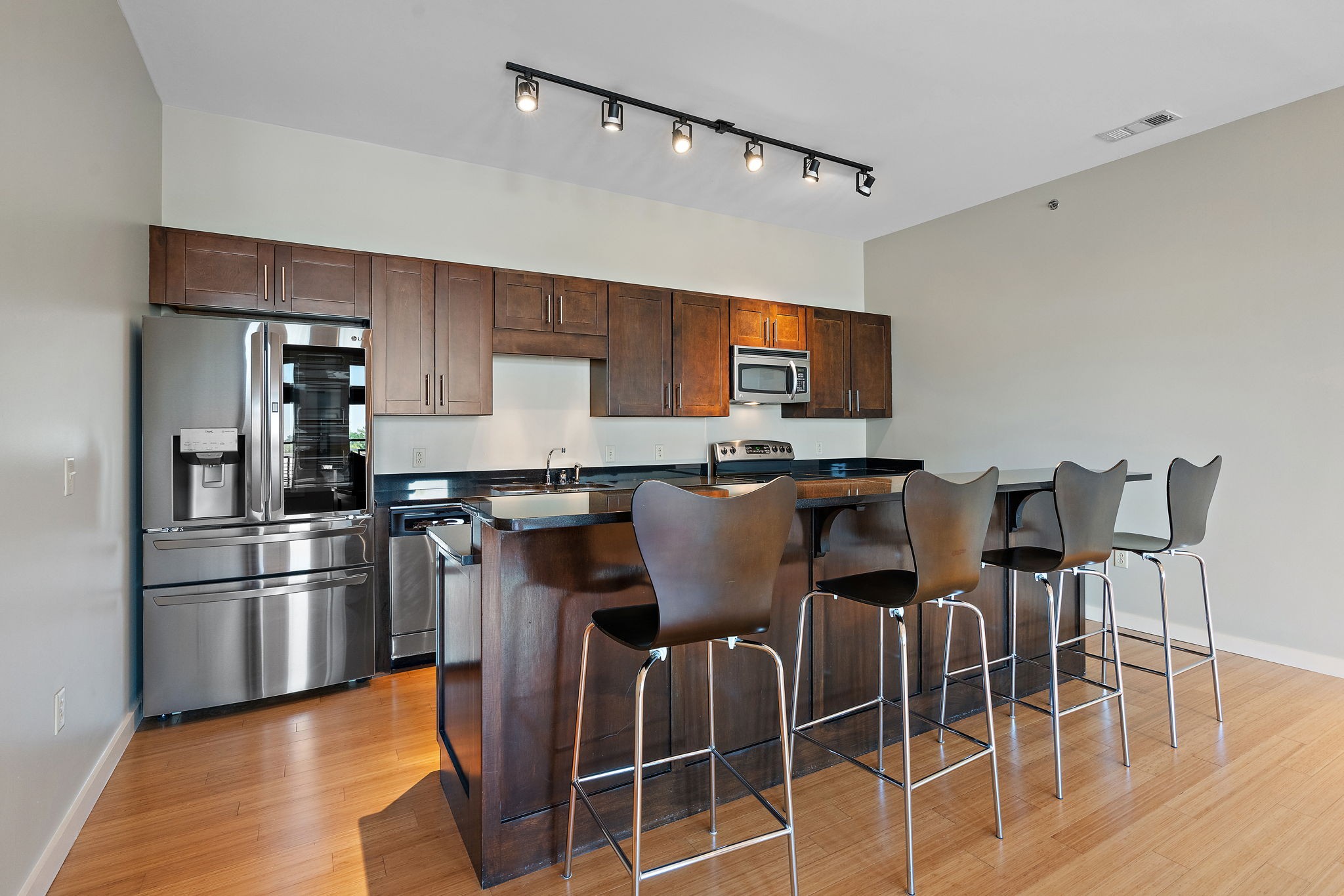 1706 18th Ave, S Unit: 306