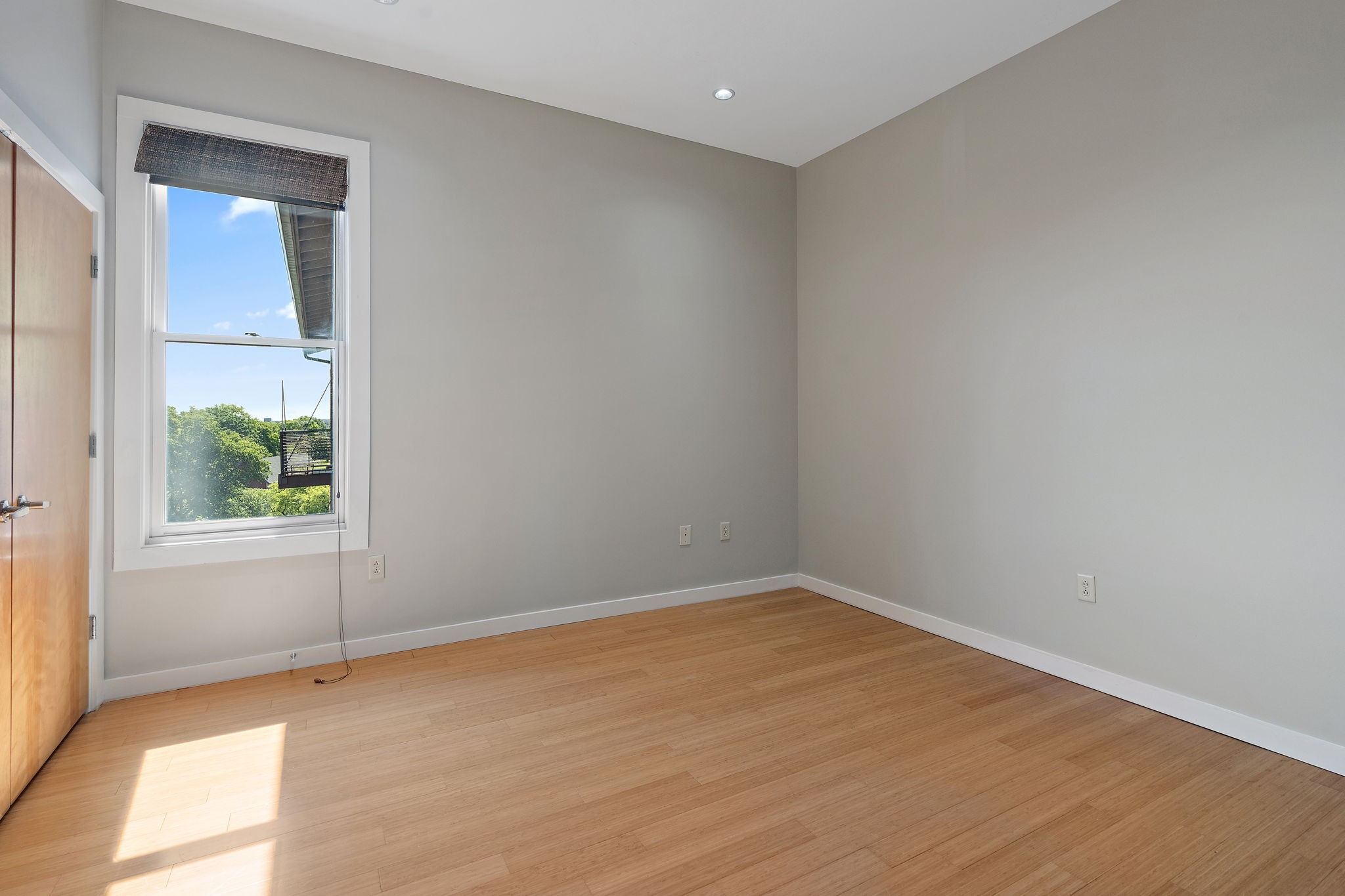 1706 18th Ave, S Unit: 306