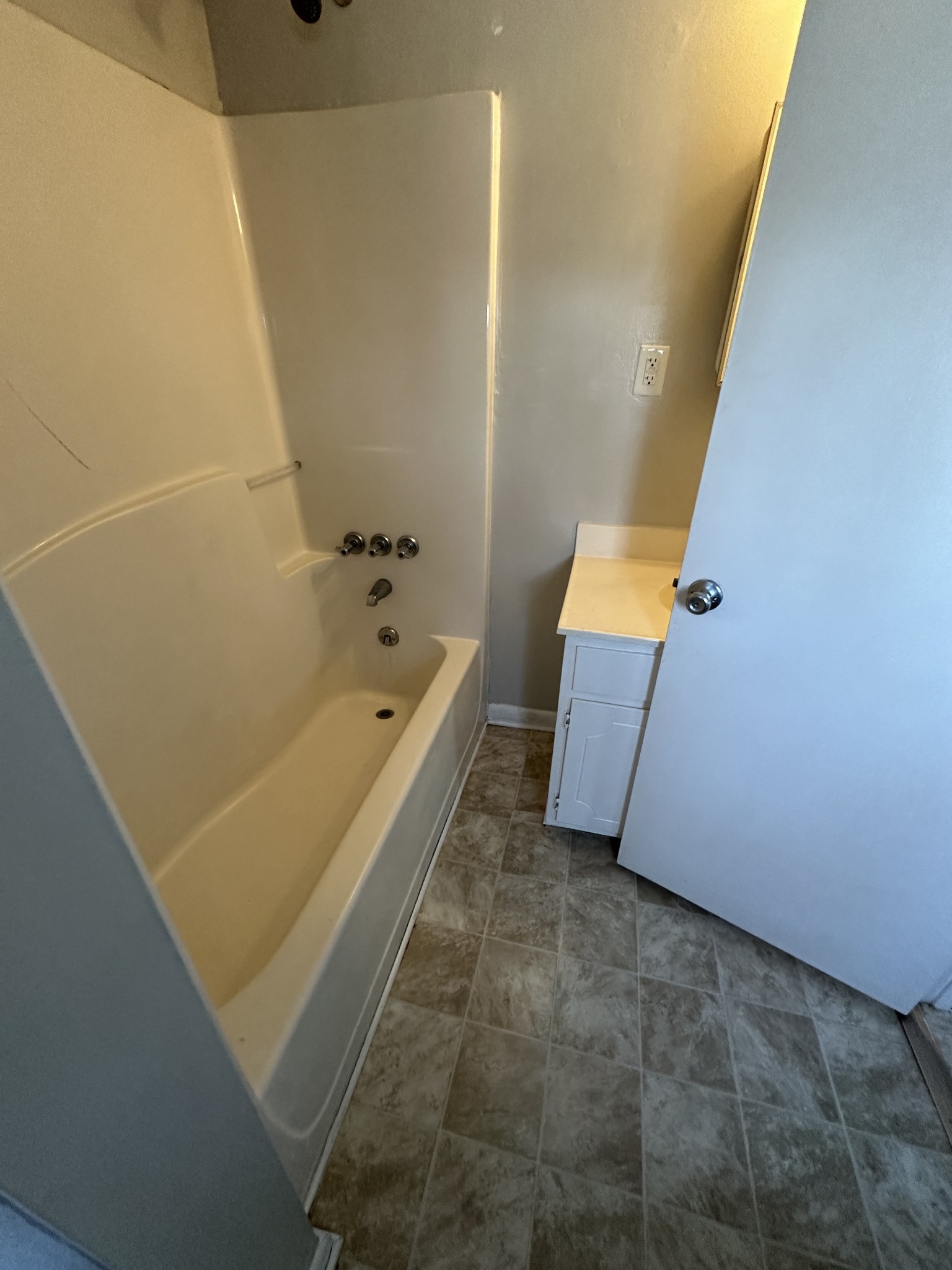 2520 Alameda St