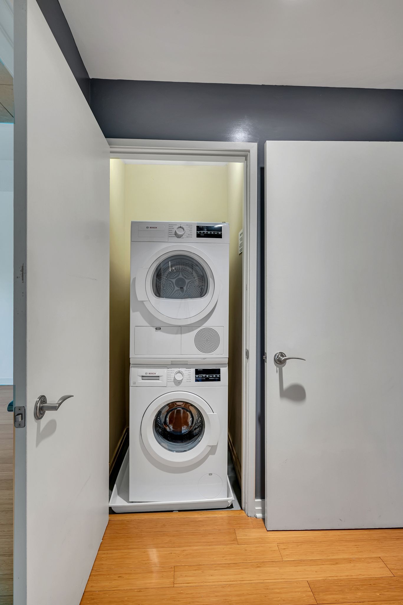 1101 18th Ave, S Unit: 407