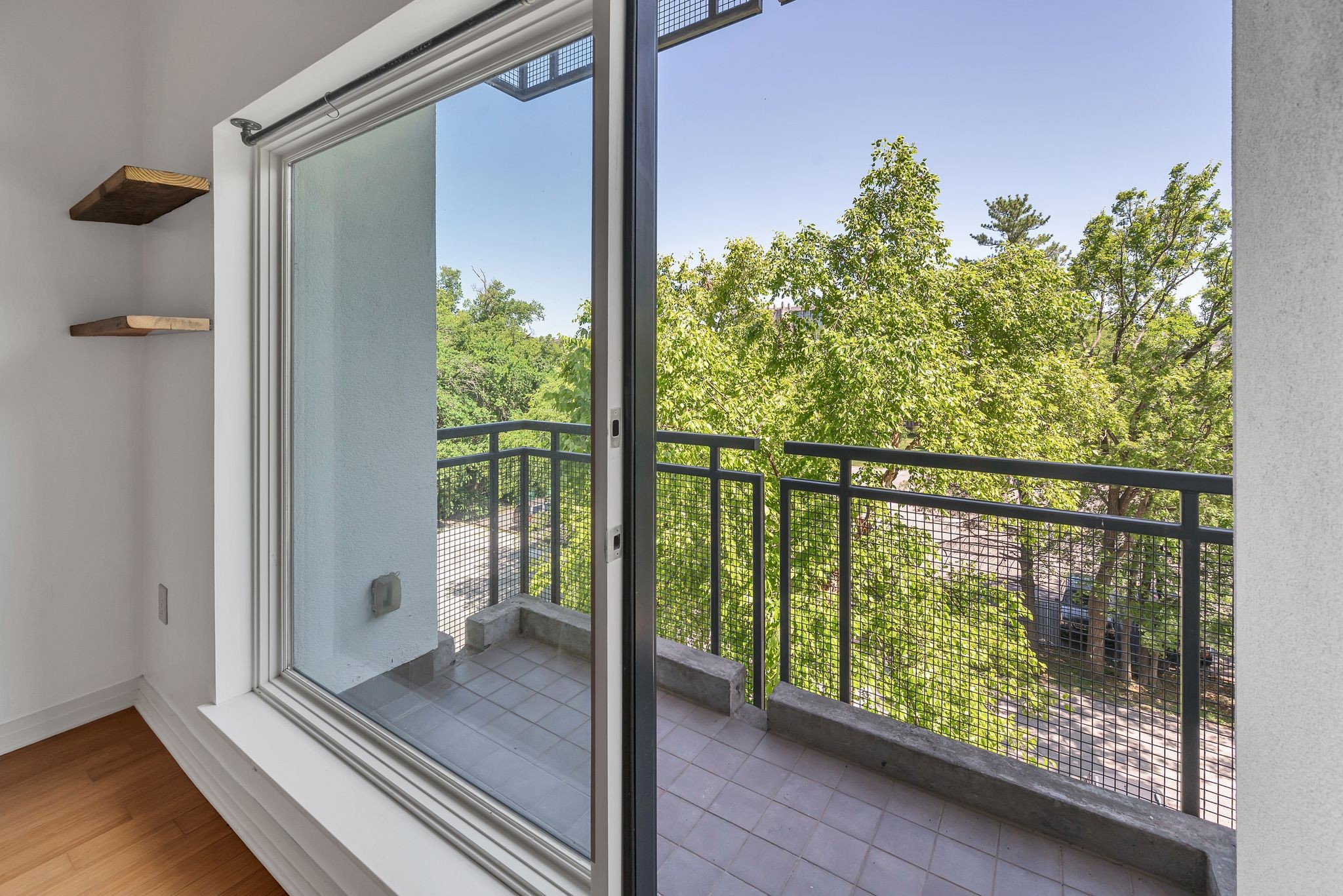 1101 18th Ave, S Unit: 407