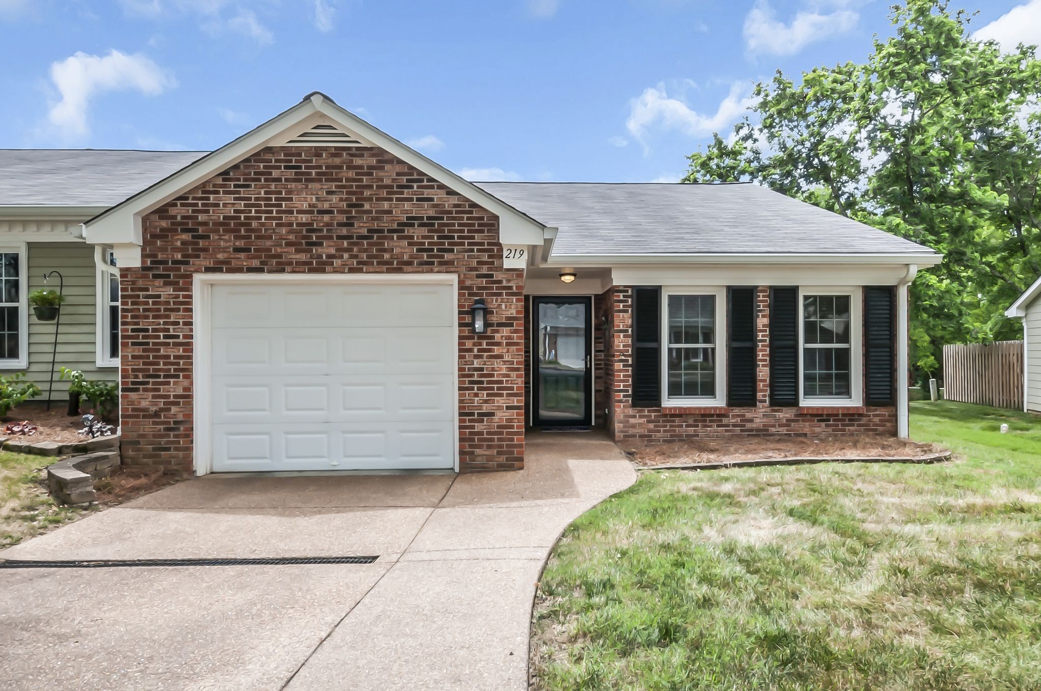 219 Cana Cir
