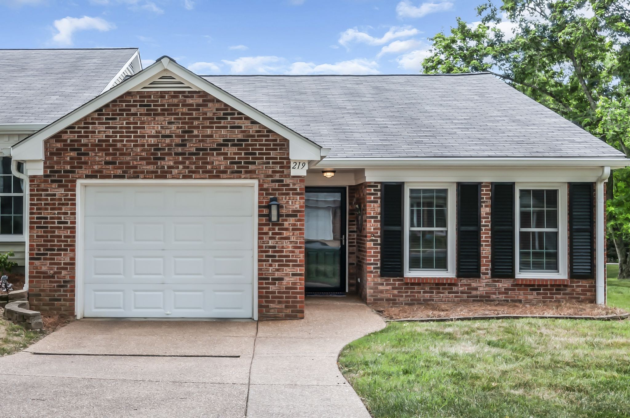 219 Cana Cir