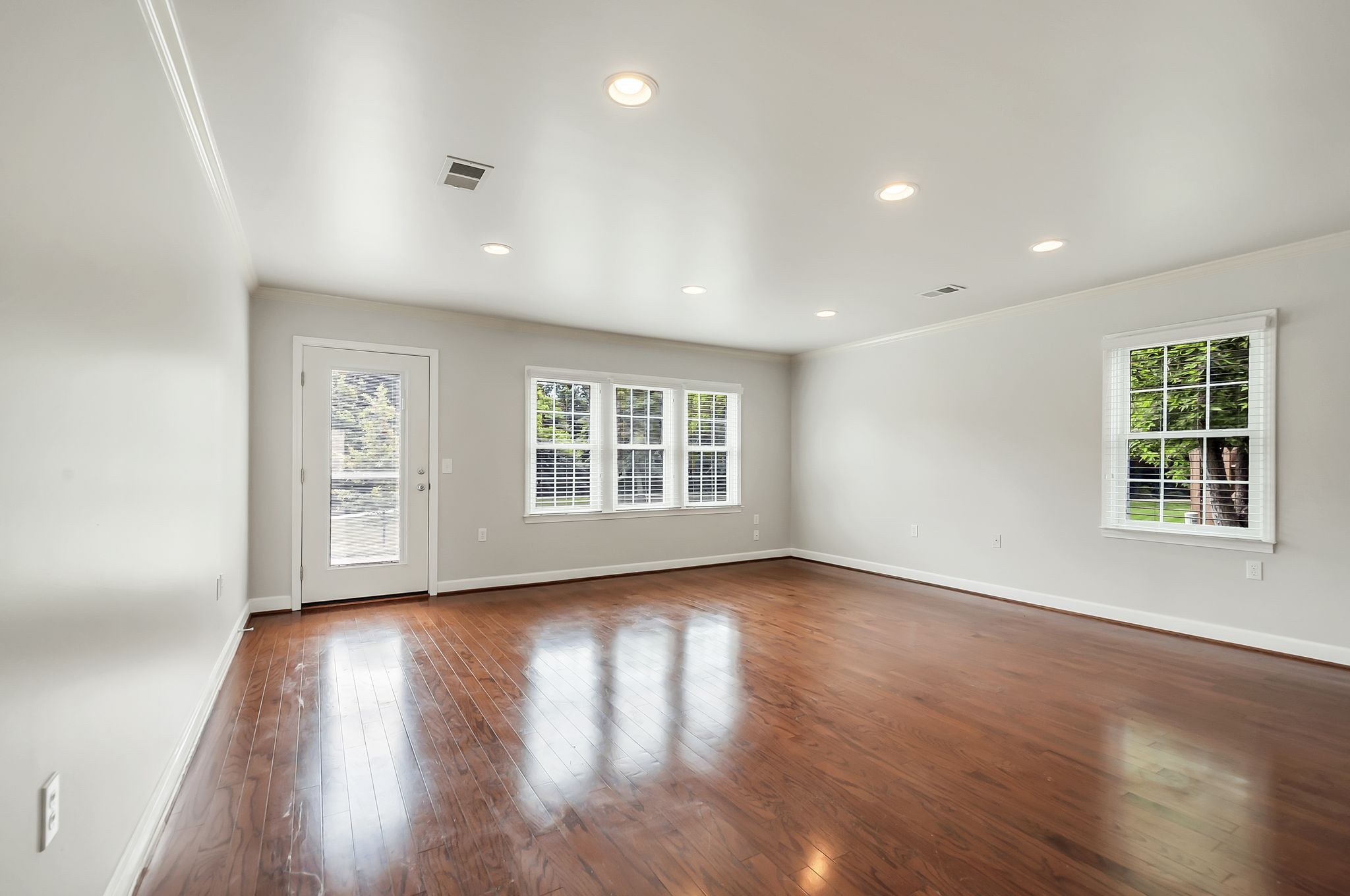 219 Cana Cir