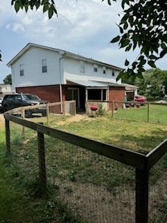 606 McPherson Ct, S