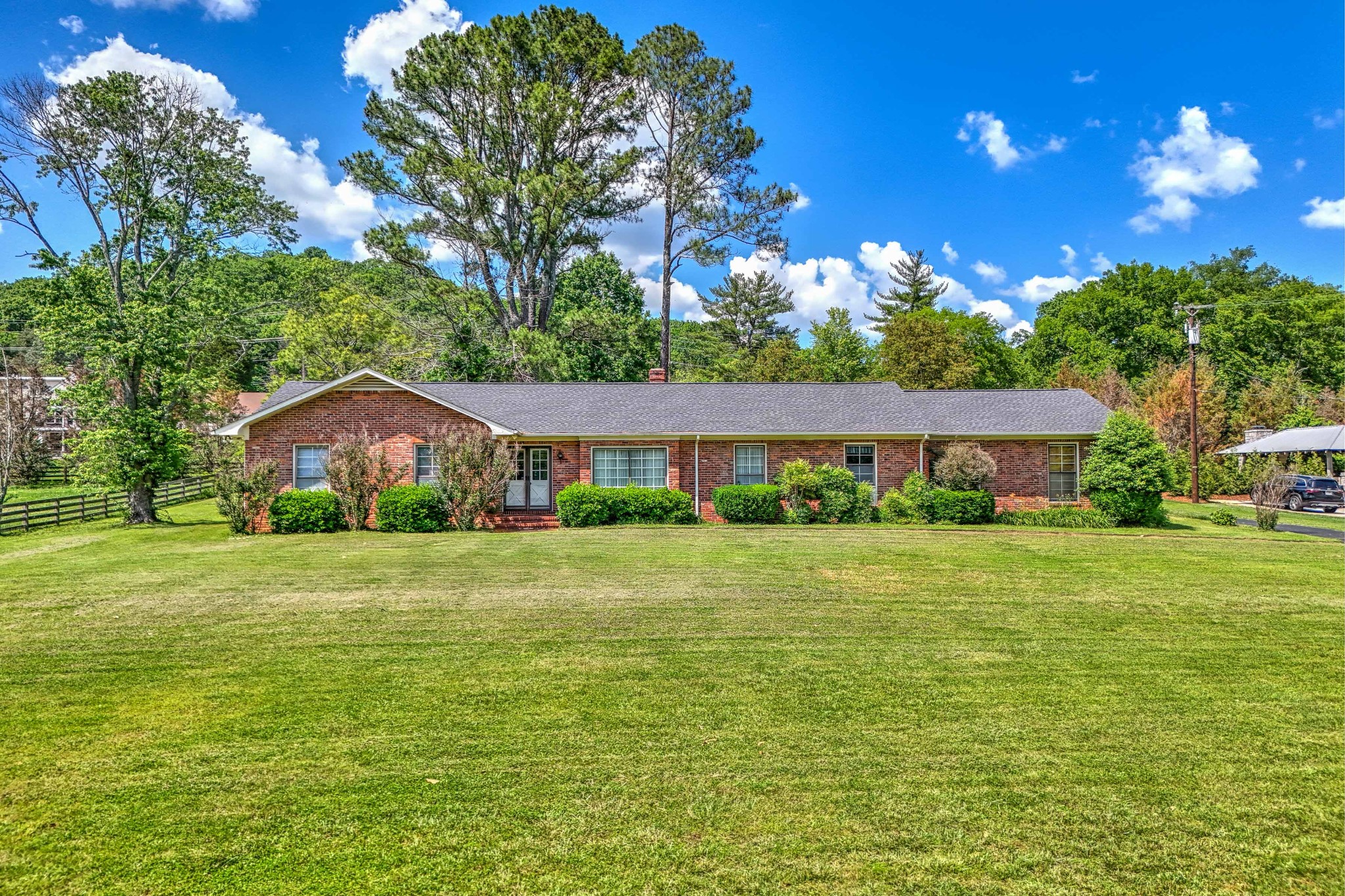 1908 Shamrock Dr