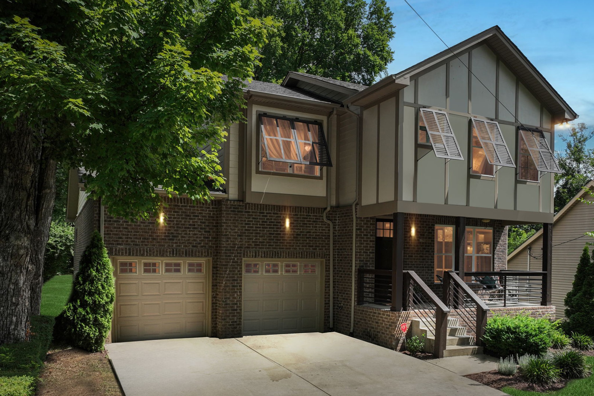 948 Glass St
