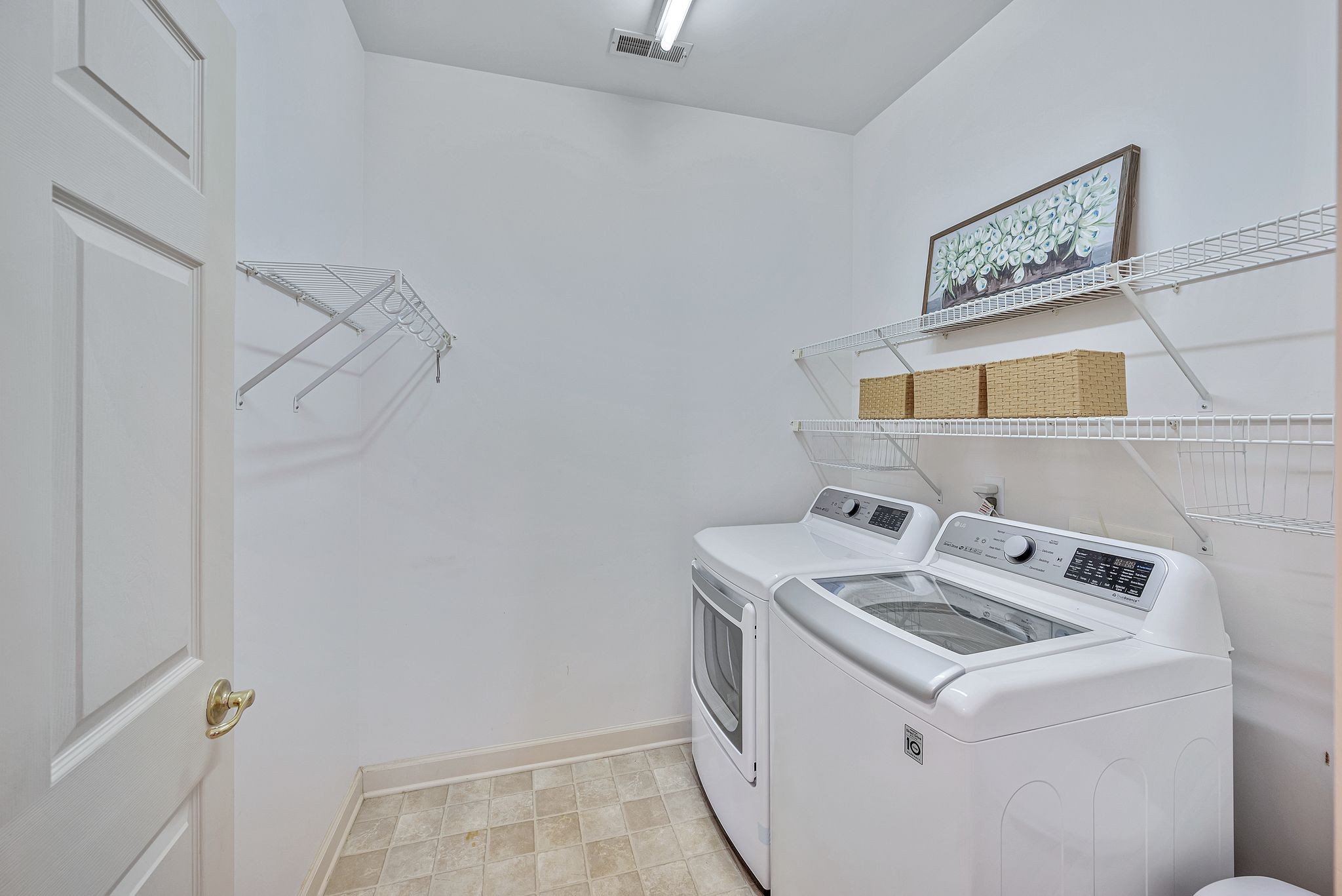 7007 Sunrise Cir