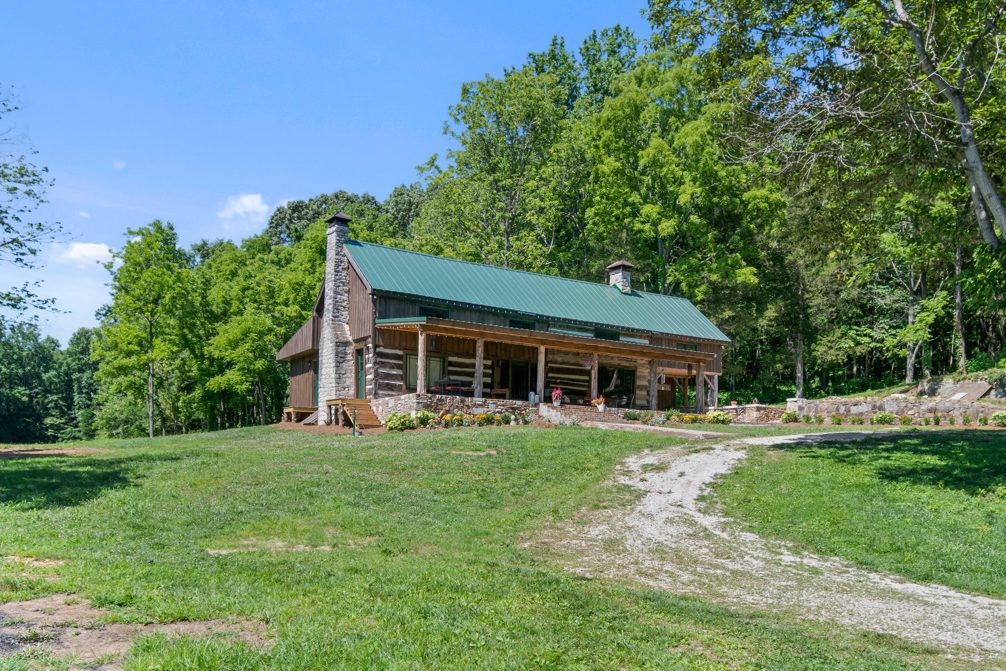 941 Jones Hollow Lane