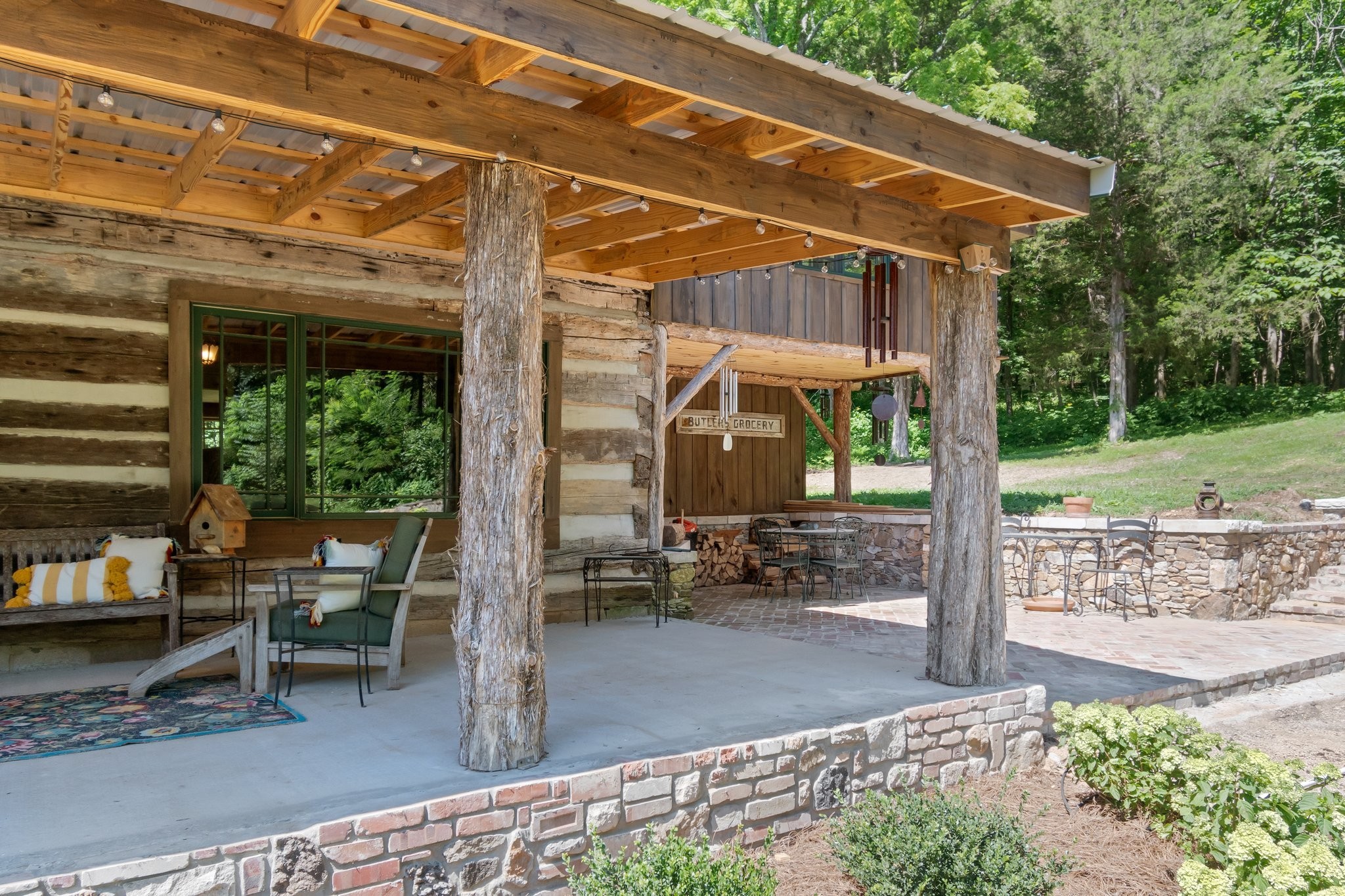 941 Jones Hollow Lane