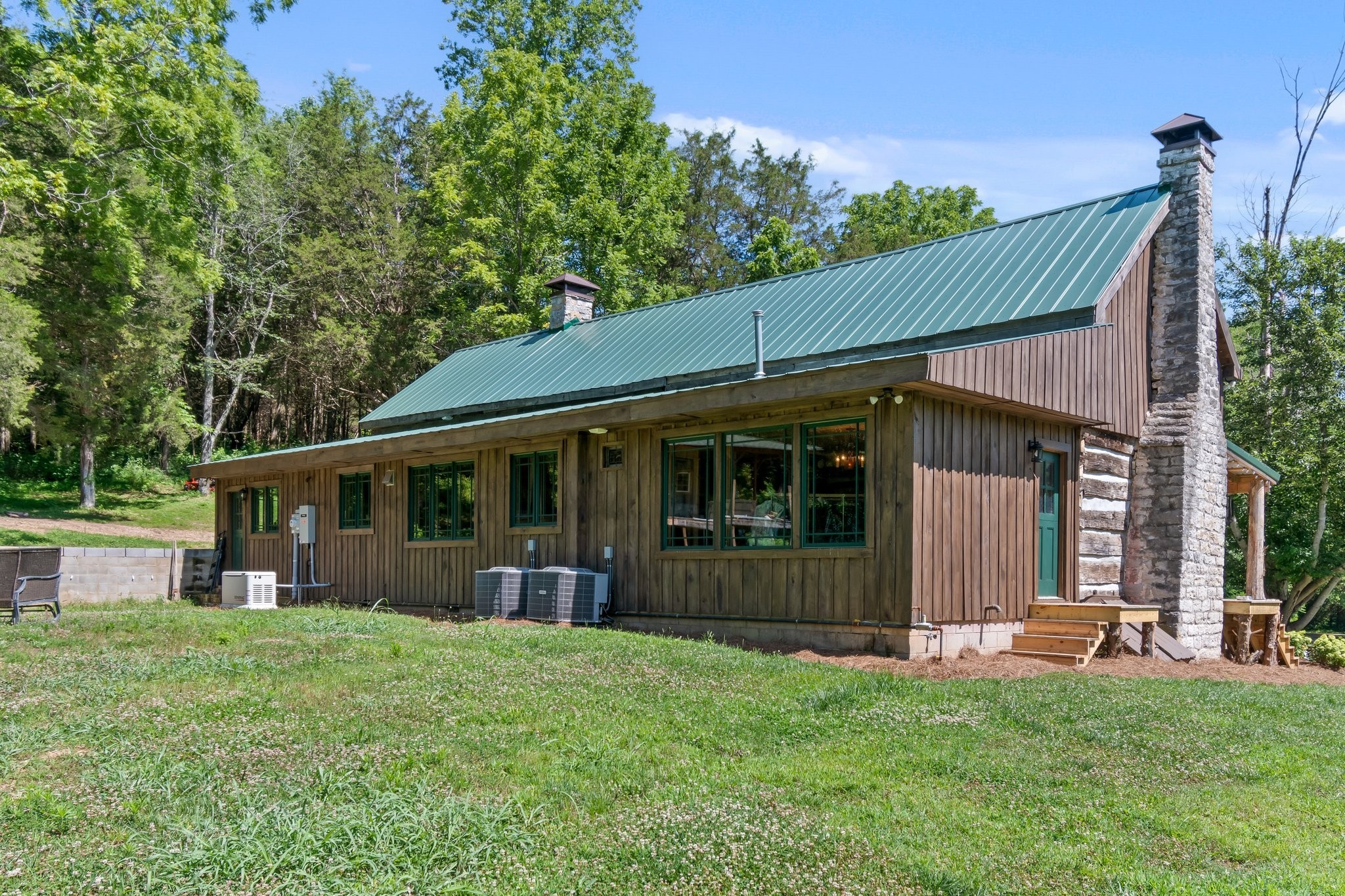 941 Jones Hollow Lane
