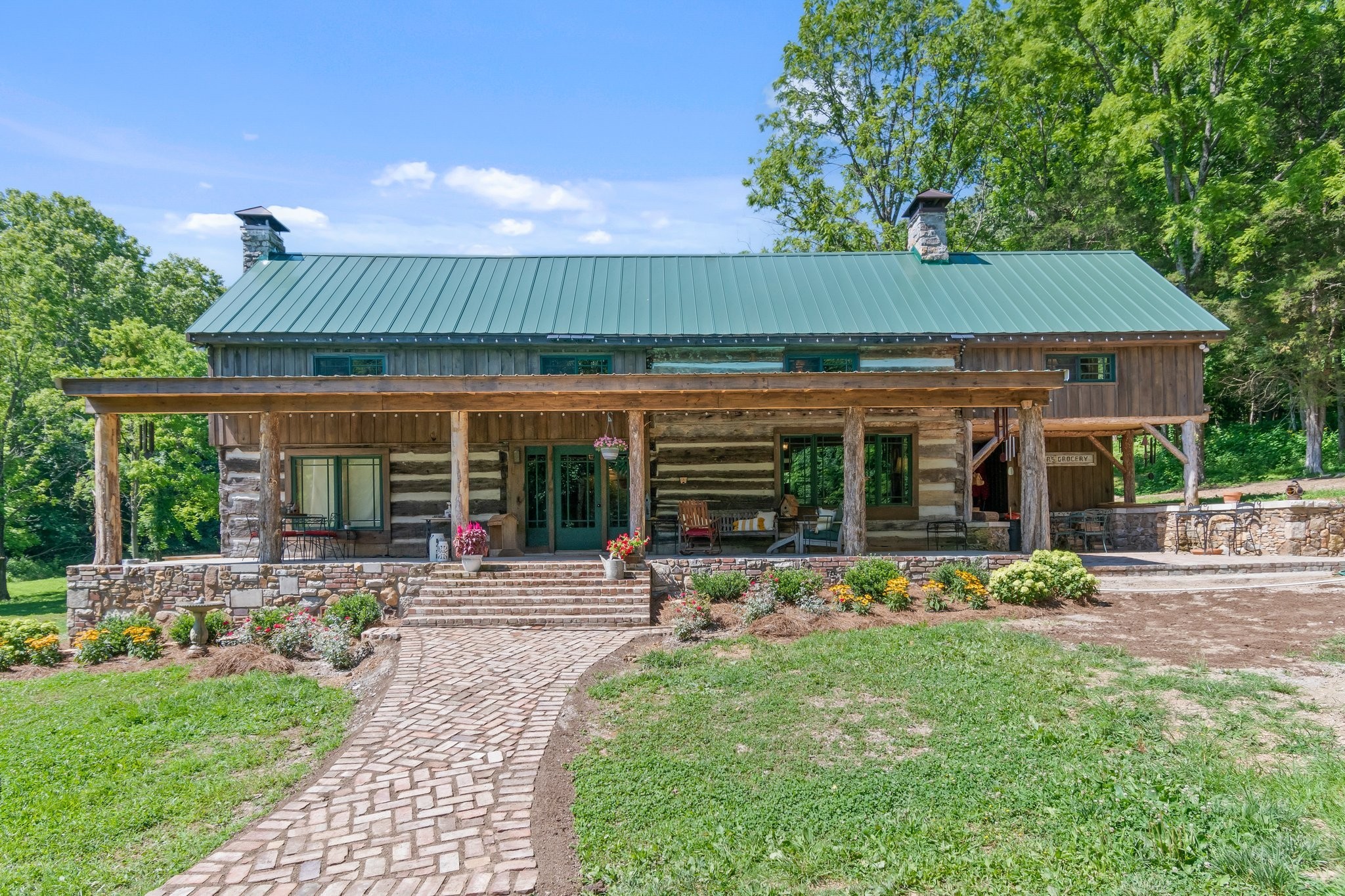 941 Jones Hollow Lane