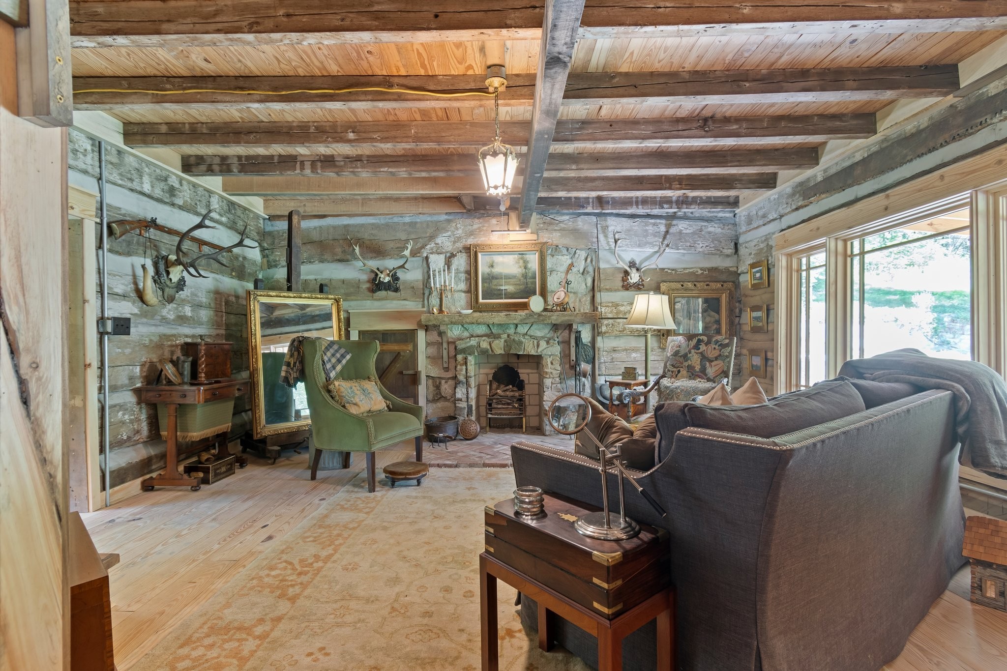 941 Jones Hollow Lane